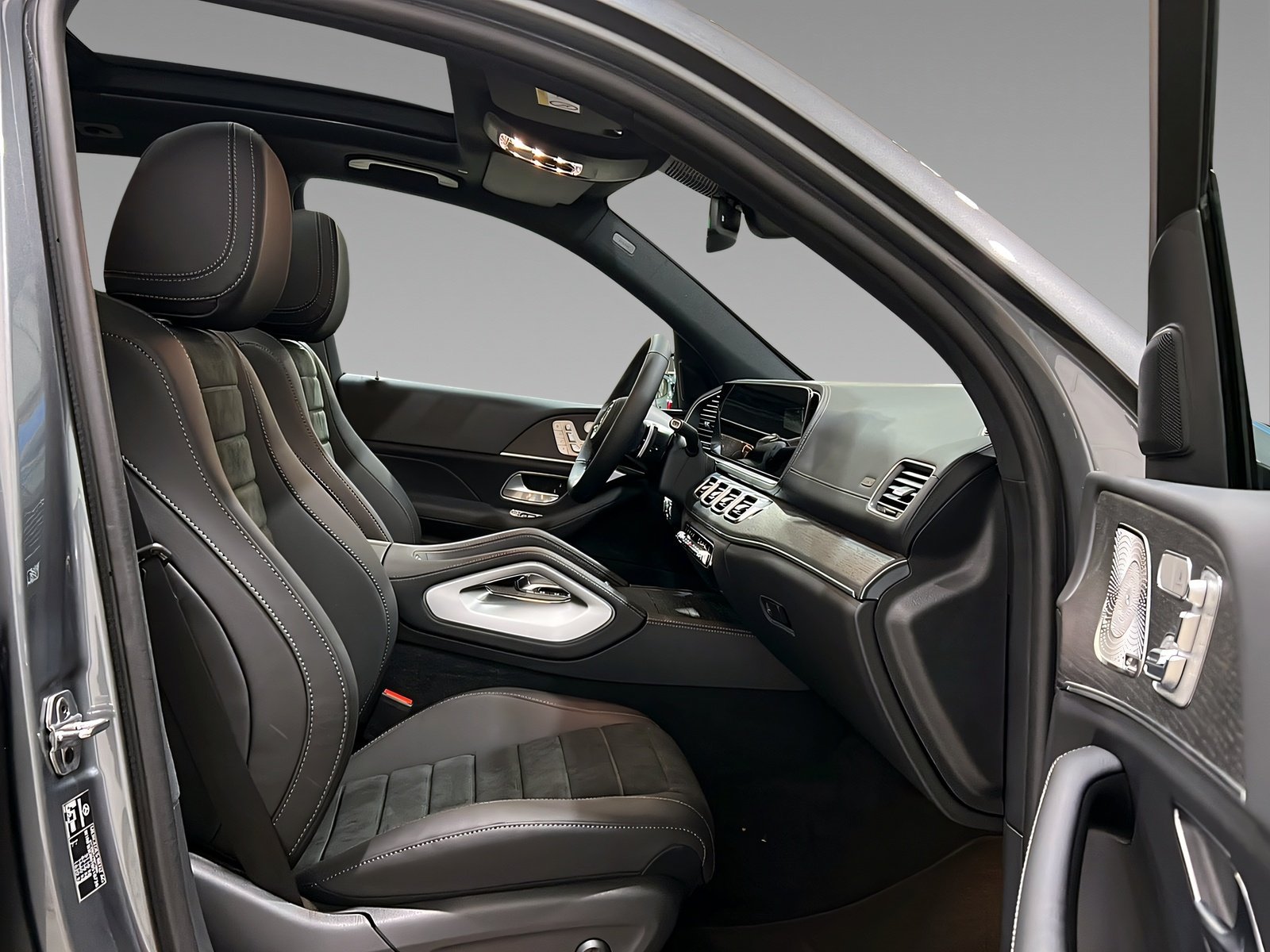 GLE 450d 4M AMG+DIST+Burm+Pano+Ambi+TotW+AHK+360 Bild 14