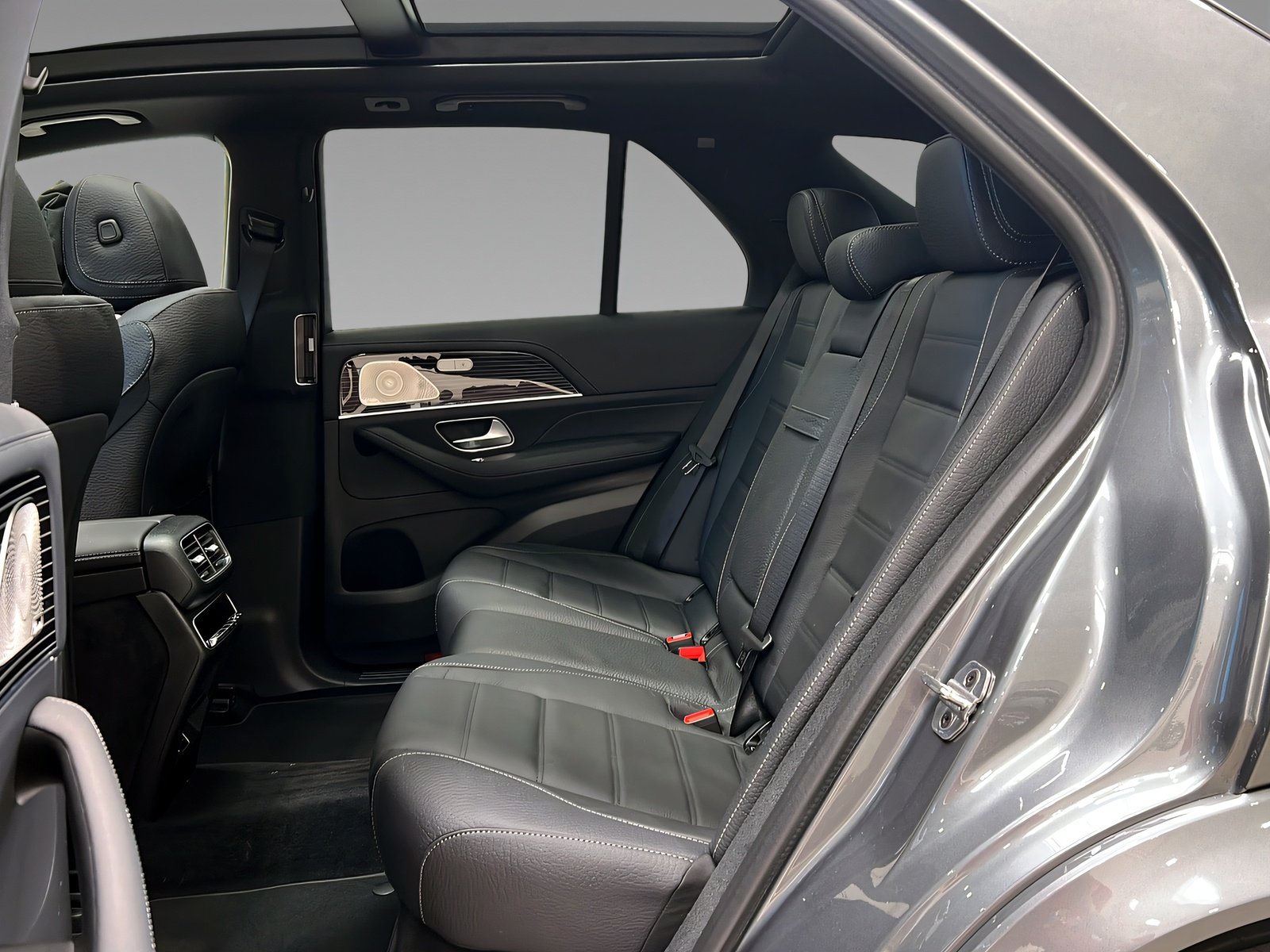 GLE 450d 4M AMG+DIST+NIGHT+Burm+TotW+HuD+AHK+360 Bild 9