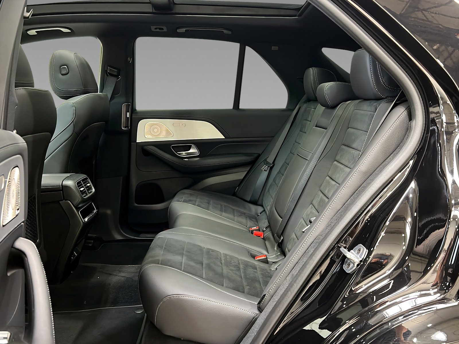 GLE 450d 4M AMG+MULTI+DIST+Burm+StHz+HuD+AHK+360 Bild 9