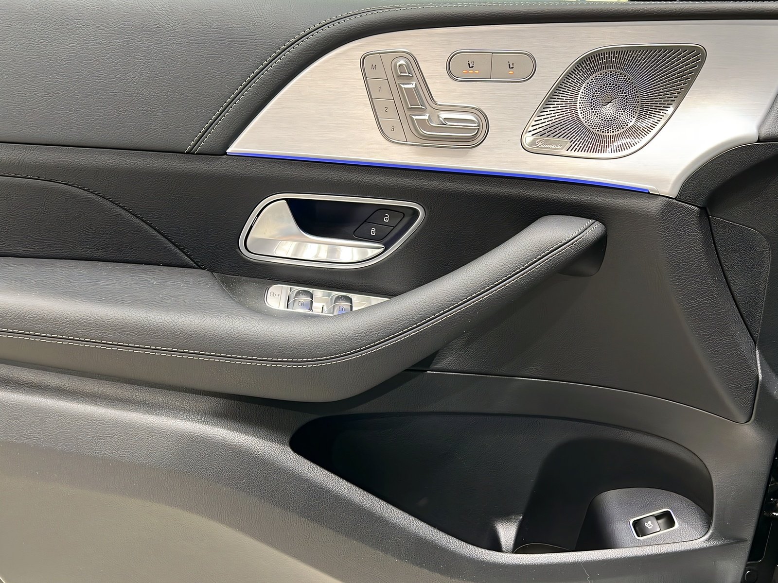 GLE 450d 4M AMG+MULTI+DIST+Burm+StHz+HuD+AHK+360 Bild 13