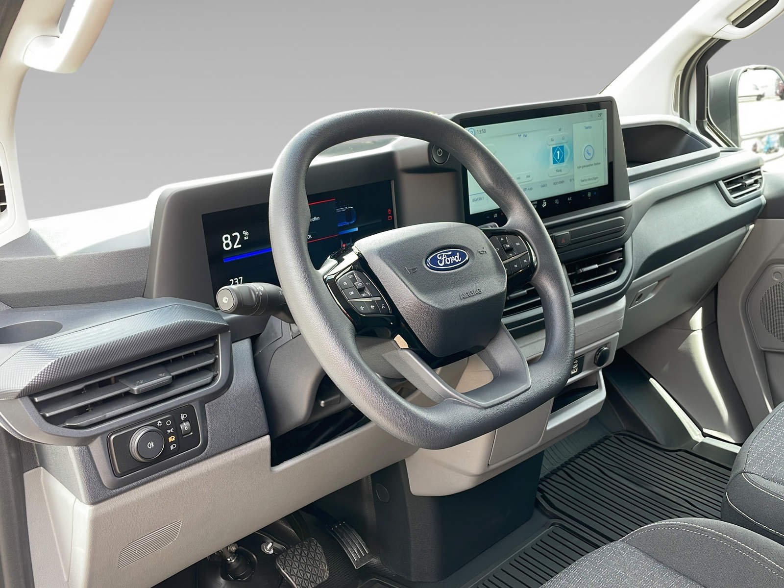 Custom Kasten L1+Rückfahrkamera+LED+CarPlay+PDC Bild 11