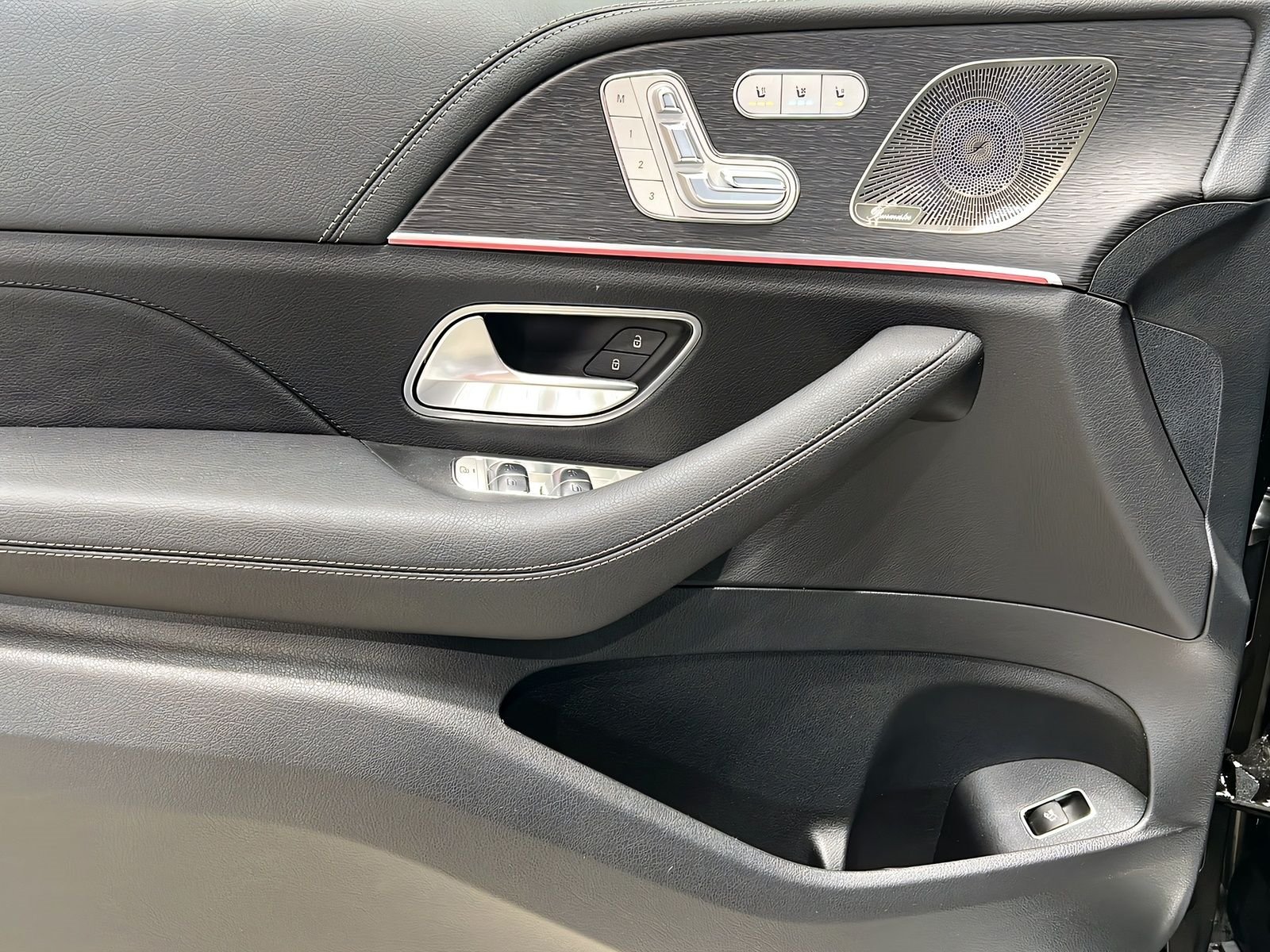 GLS 450d 4M AMG+MULTI+DIST+Burm+HuD+StHz+AHK+360 Bild 5