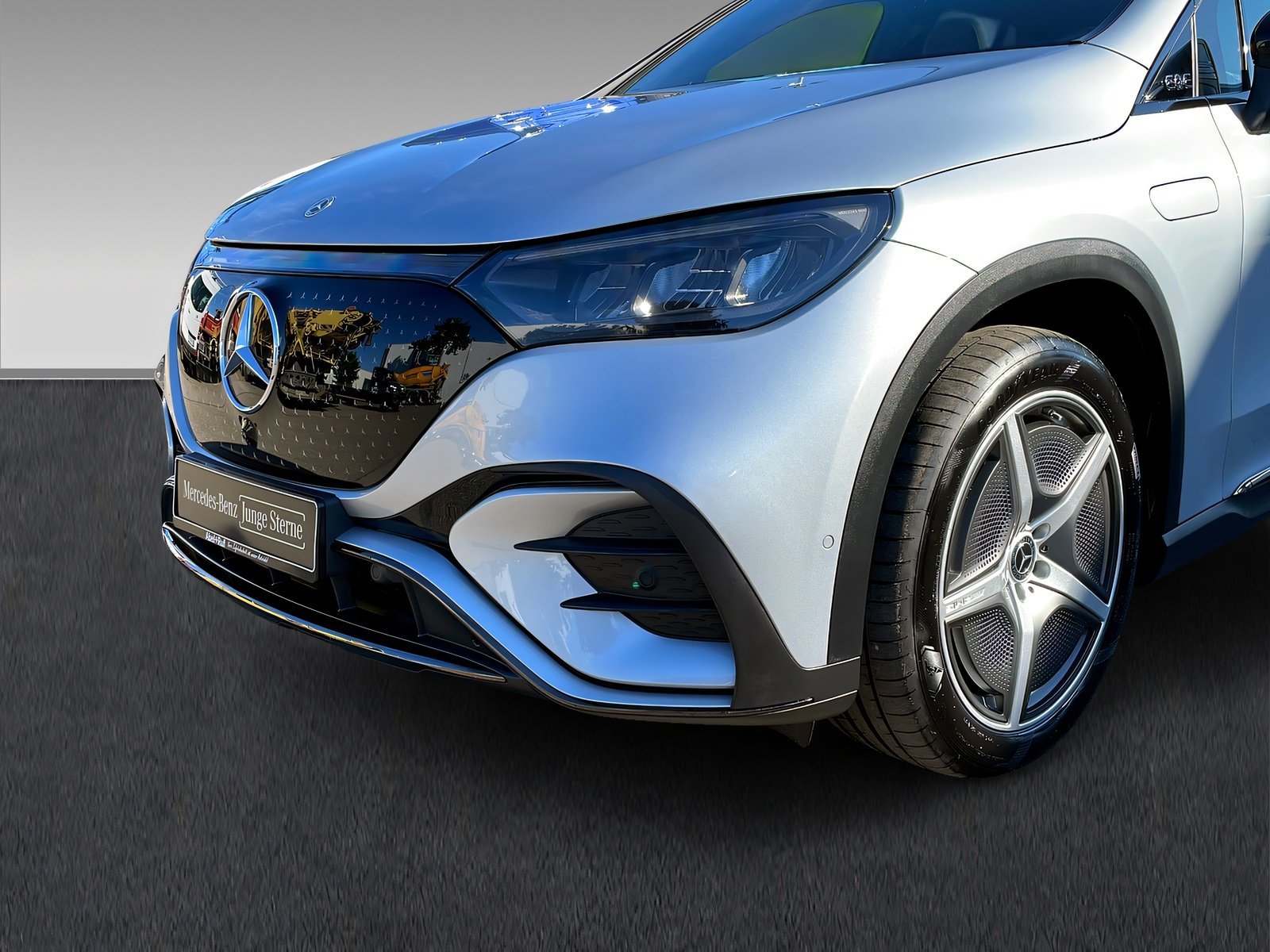 EQE 300 SUV AMG+NIGHT+DISTRO+GUARD360°+TotW+360° Bild 3