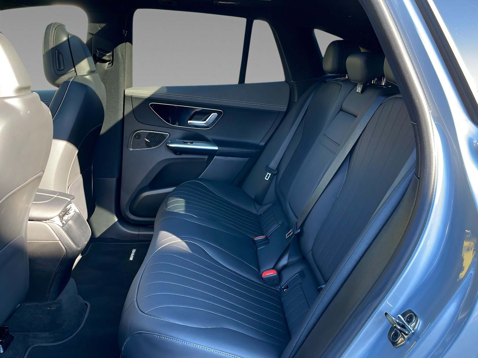 EQE 300 SUV AMG+NIGHT+DISTRO+GUARD360°+TotW+360° Bild 10