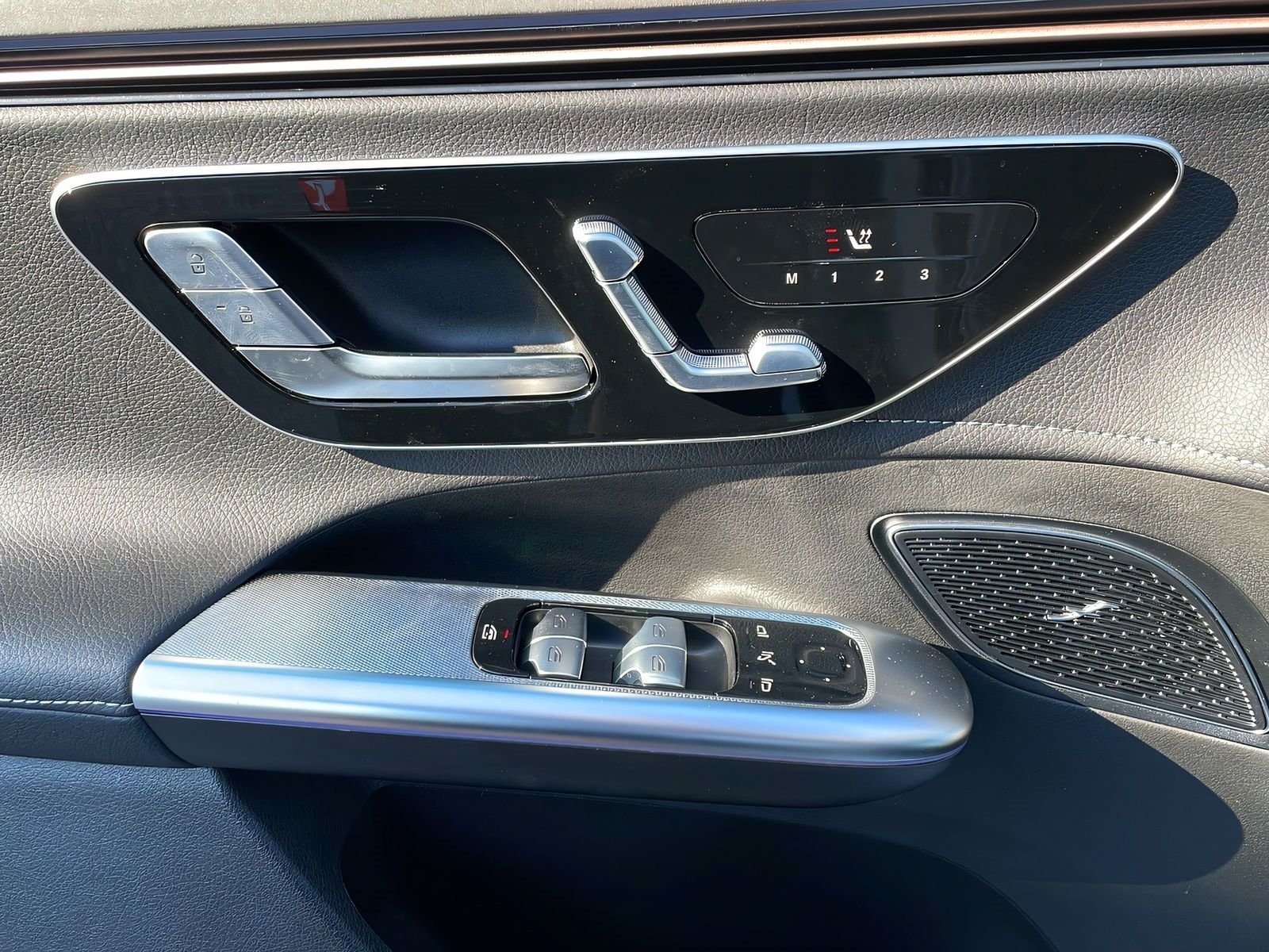 EQE 300 SUV AMG+NIGHT+DISTRO+GUARD360°+TotW+360° Bild 13