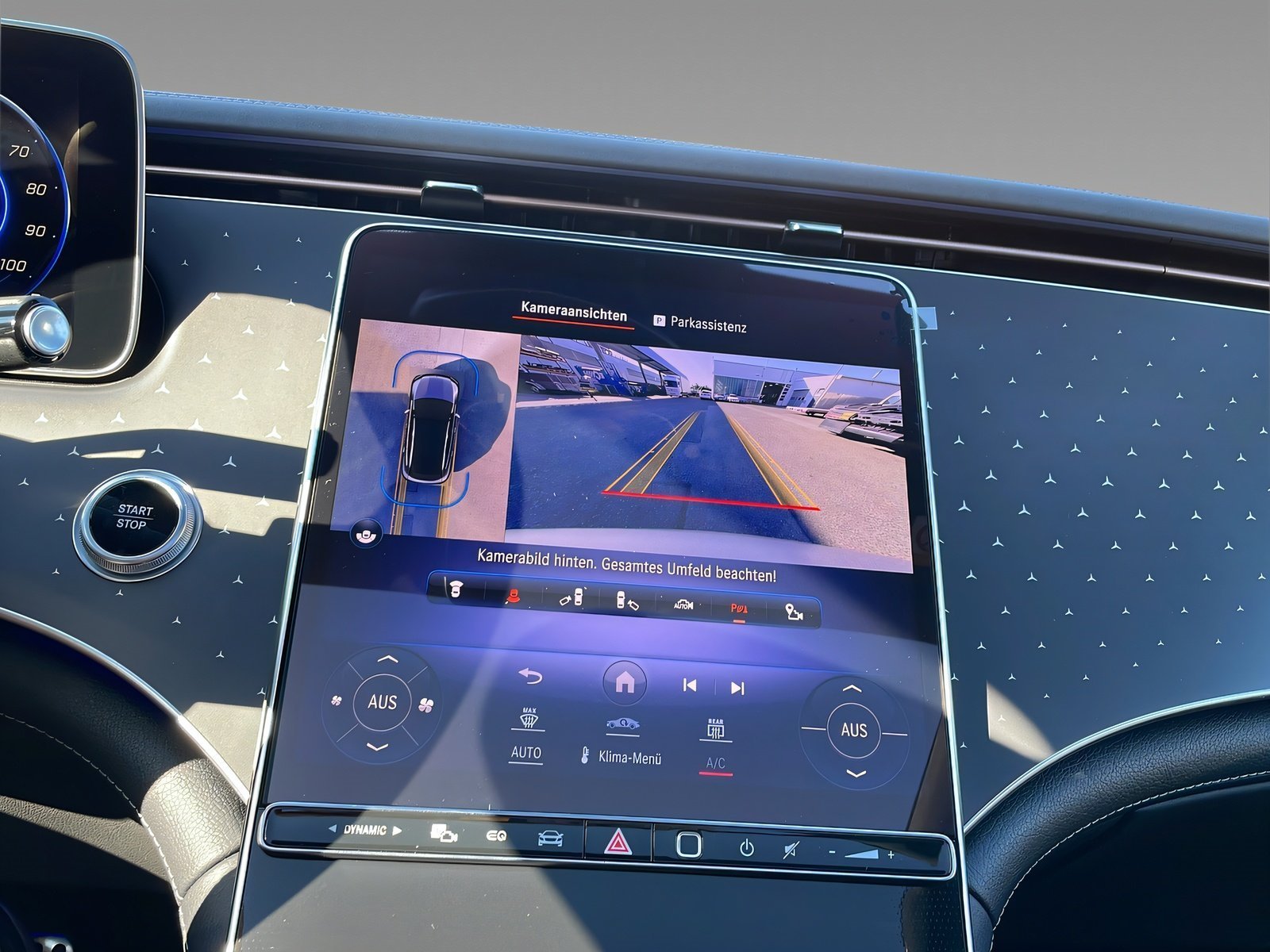 EQE 300 SUV AMG+NIGHT+DISTRO+GUARD360°+TotW+360° Bild 15