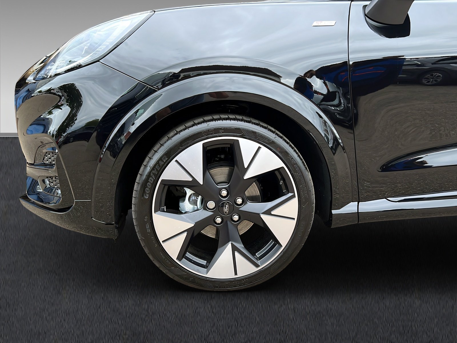 Puma ST-Line X, AHK, Panorama-Dach, LED-Matrix Bild 7