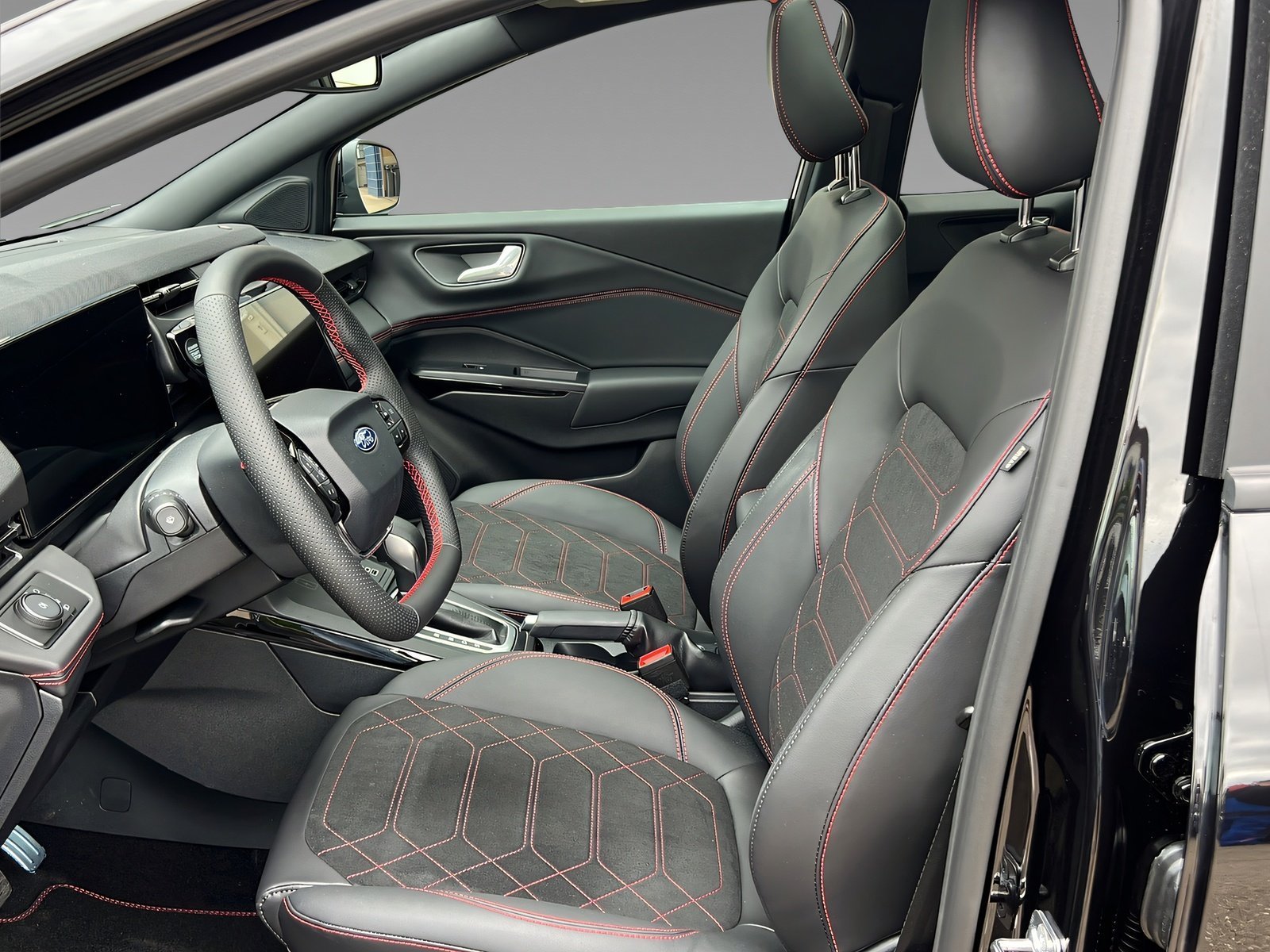 Puma ST-Line X, AHK, Panorama-Dach, LED-Matrix Bild 9