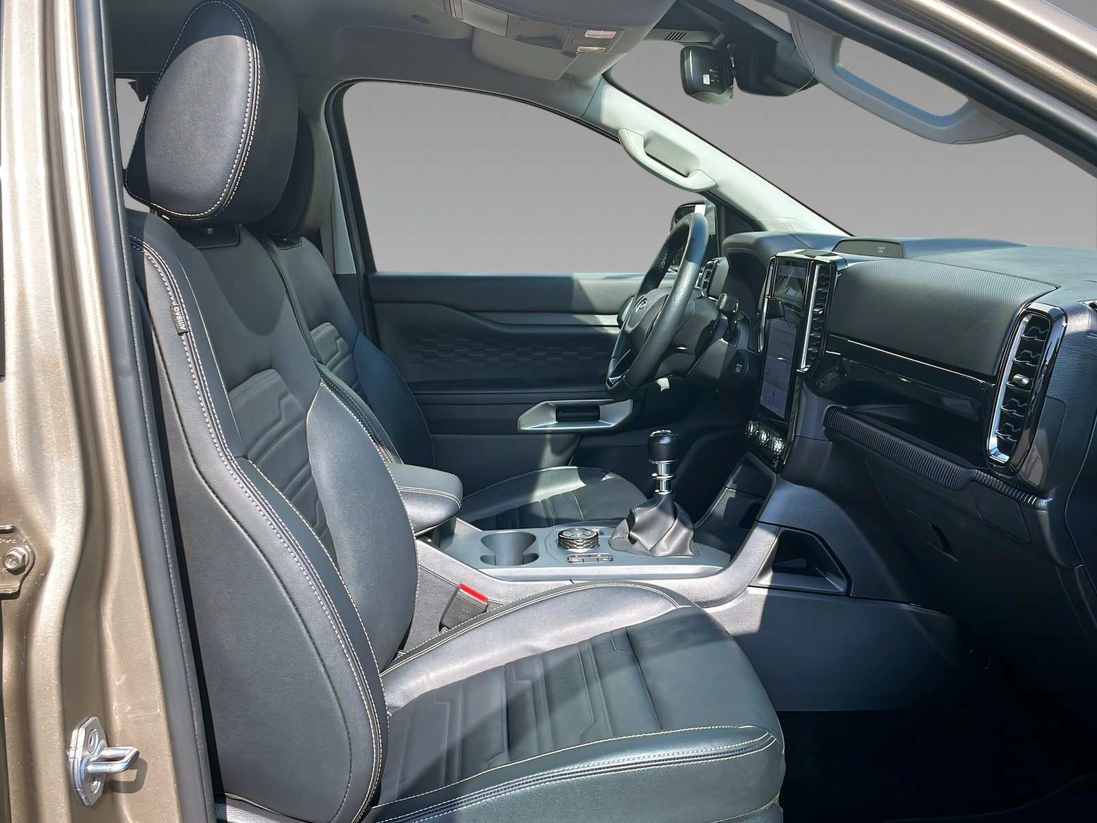 Ranger Limited Doka+Pritsche-Rollo+AHK+7J Garant Bild 4