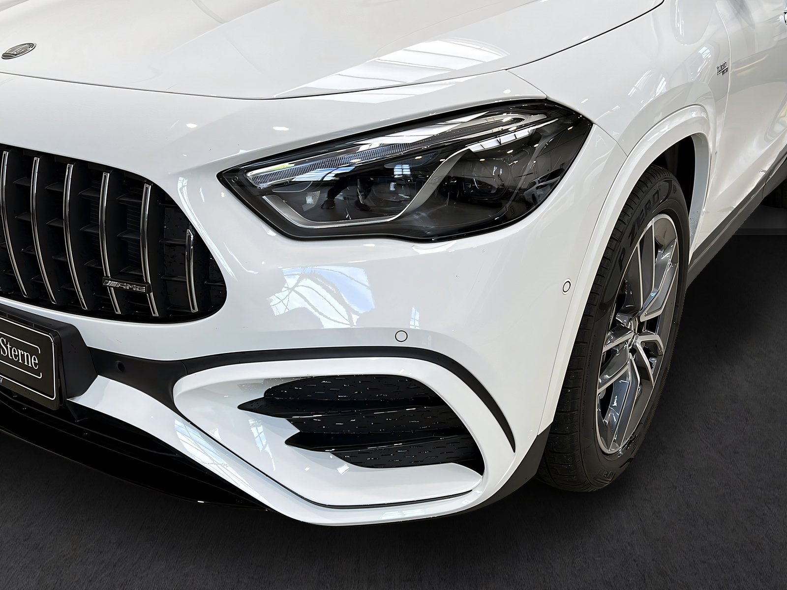 GLA 35 AMG 4M DISTR+MULTI+Burme+Pano+LrHz+360° Bild 2