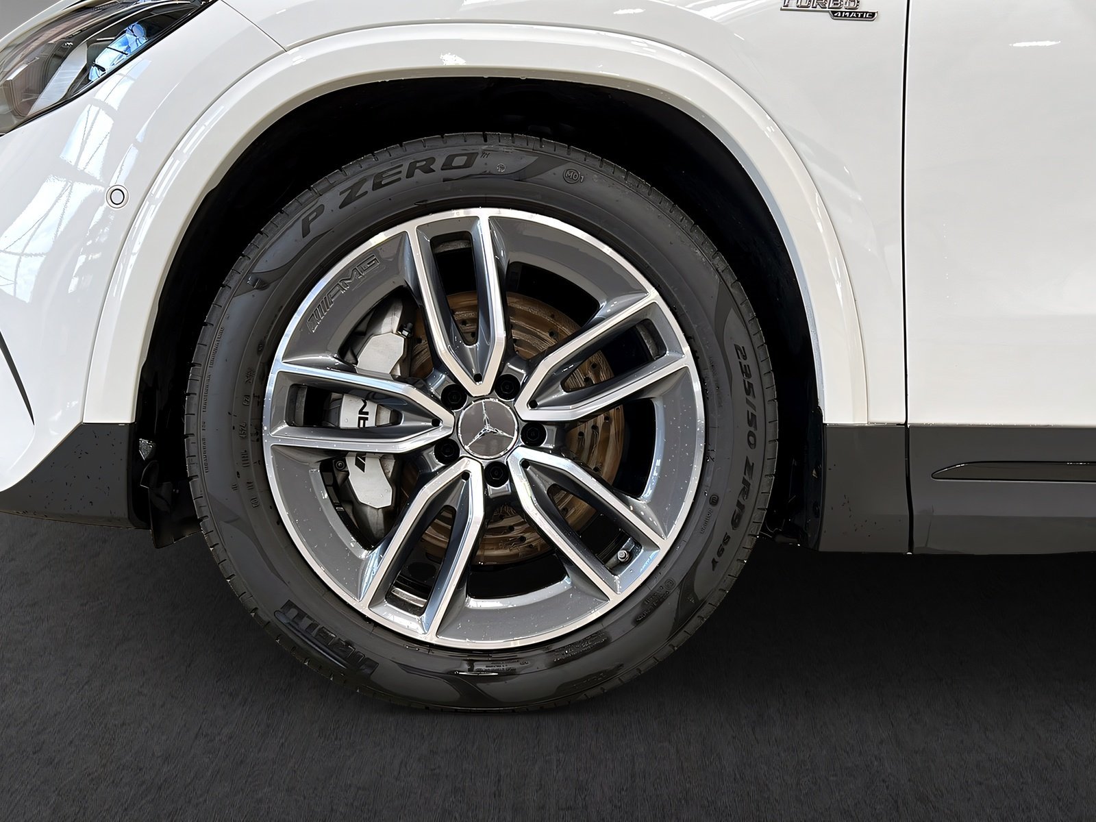 GLA 35 AMG 4M DISTR+MULTI+Burme+Pano+LrHz+360° Bild 3