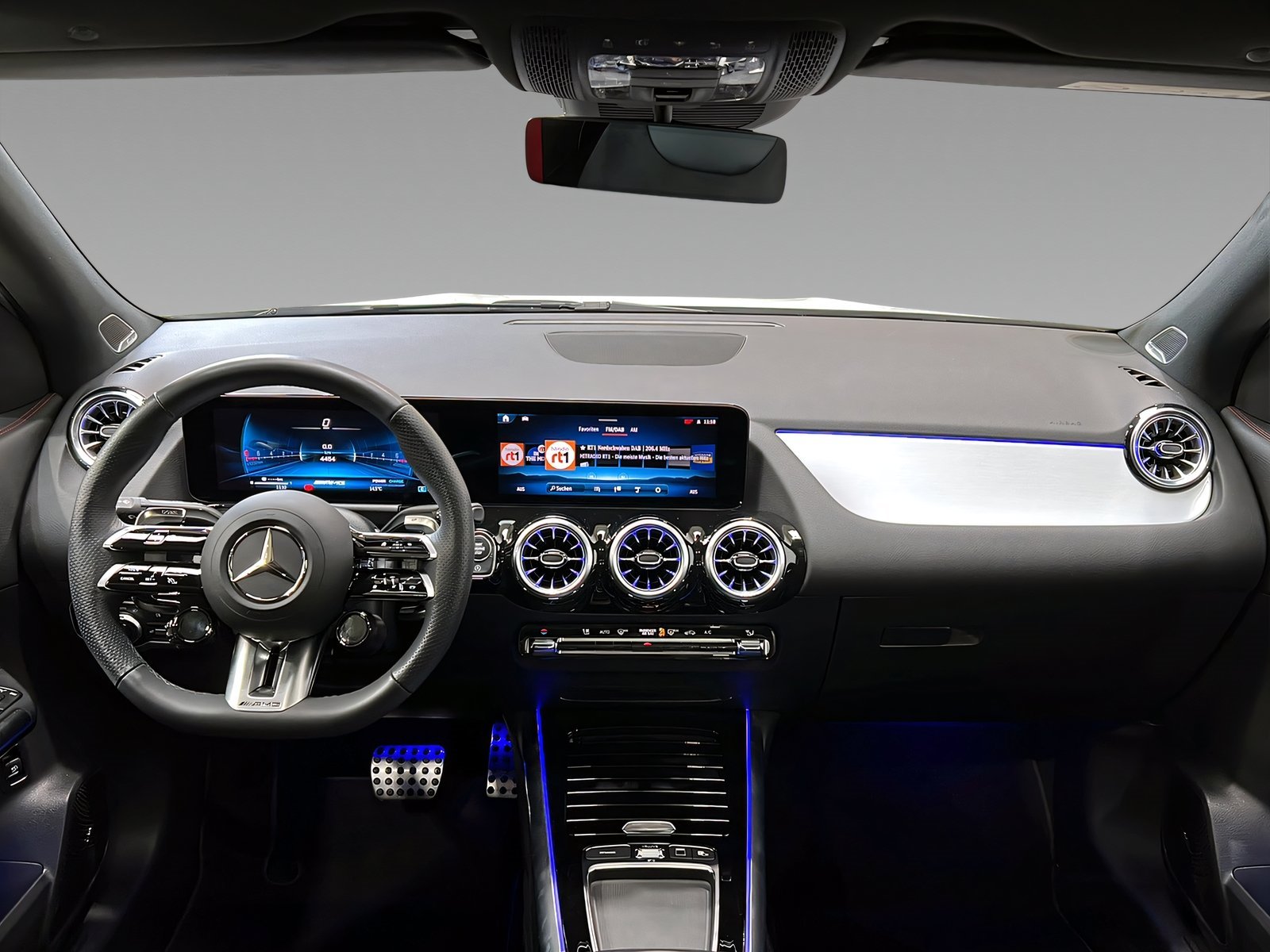 GLA 35 AMG 4M DISTR+MULTI+Burme+Pano+LrHz+360° Bild 11