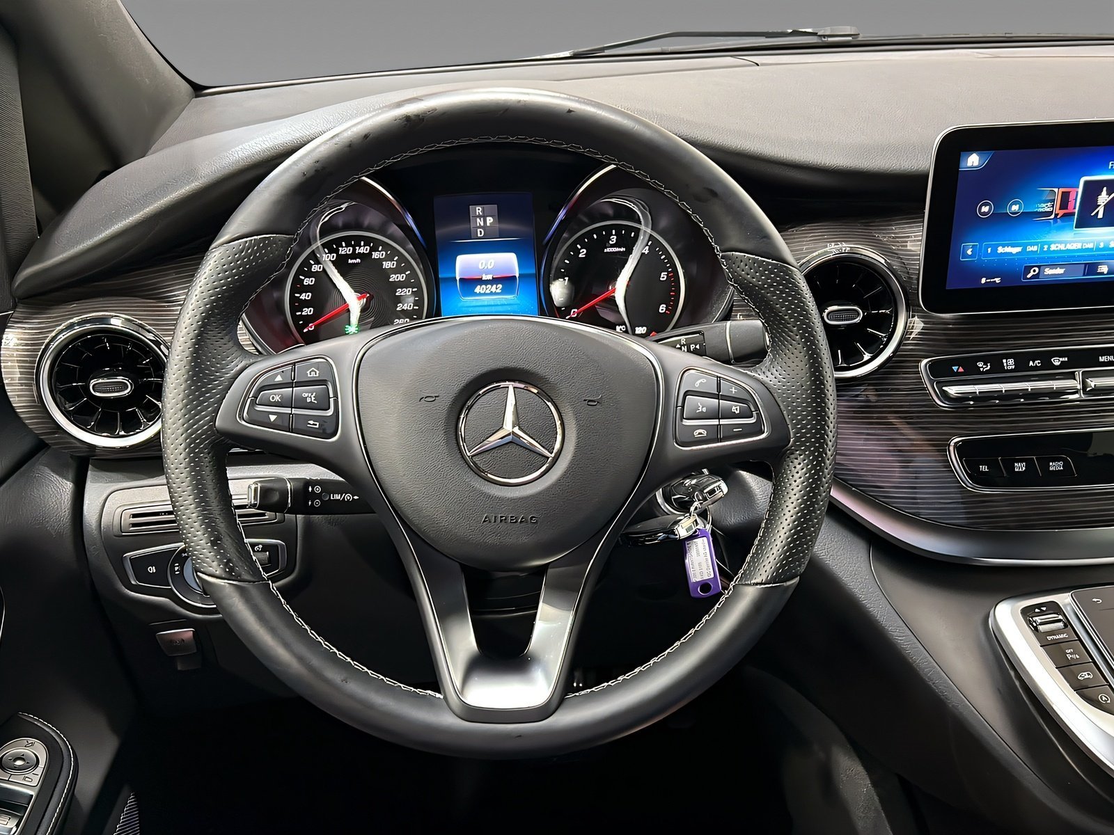 V 300 d Extralang AVANTGARDE+LED+Kamera+DAB Bild 14