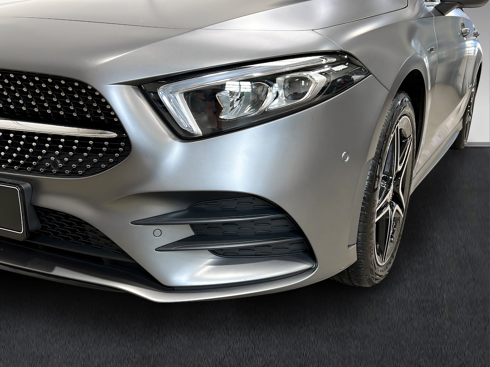 A 250 e Limo AMG+LED+NIGHT+Ambi+Memory+DAB+Kamer Bild 3