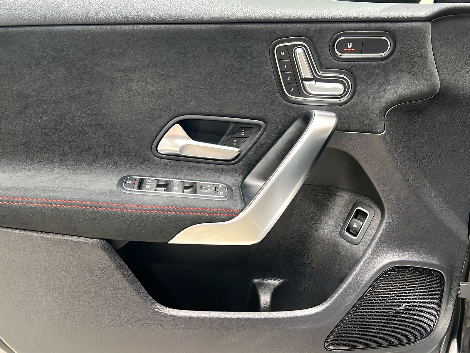 A 250 e Limo AMG+LED+NIGHT+Ambi+Memory+DAB+Kamer Bild 13