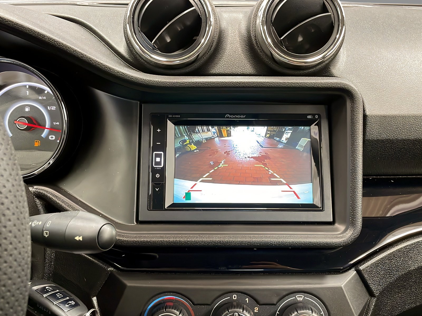 AIXAM City Sport Kamera+Bluetooth+DAB+ab 15 Bild 14