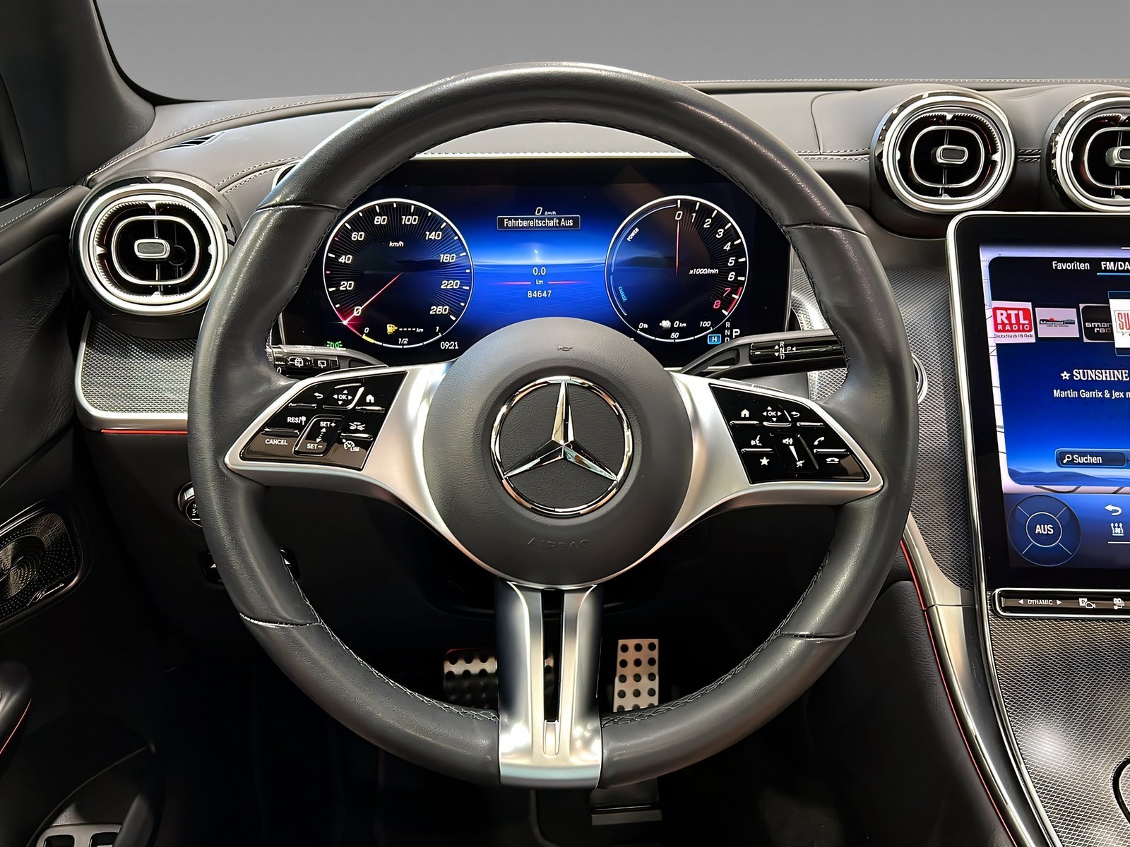 GLC 300e 4M AVANTGARDE+DIGITAL+DIST+Burm+AHK+360 Bild 14