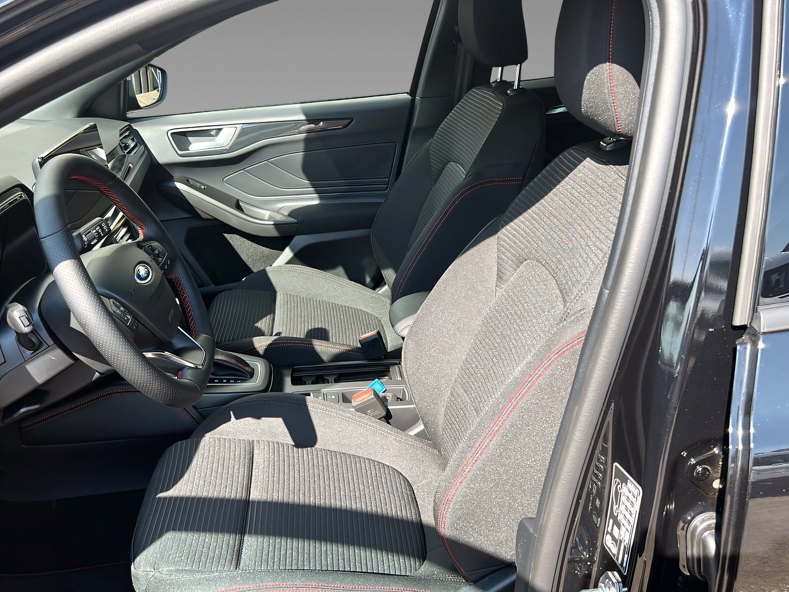 Focus ST-Line X Autom.+Winter+Fahrerassistenz Bild 9