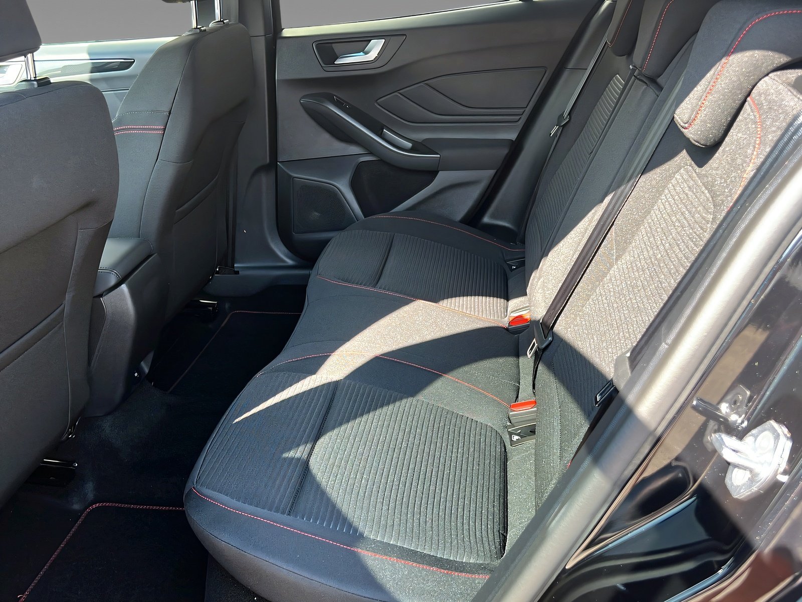 Focus ST-Line X Autom.+Winter+Fahrerassistenz Bild 10