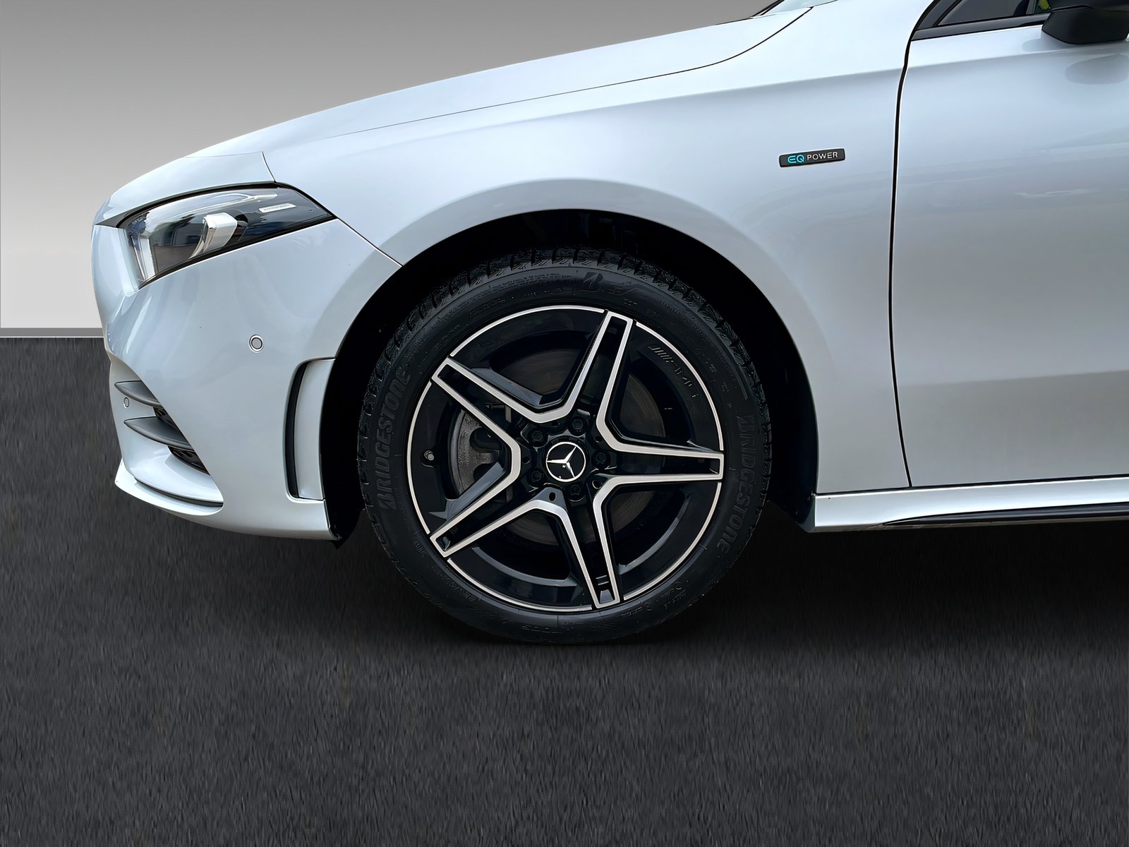 A 250 e AMG+LED+DISTR+NIGHT+Kamera+CarPlay+Ambi Bild 4