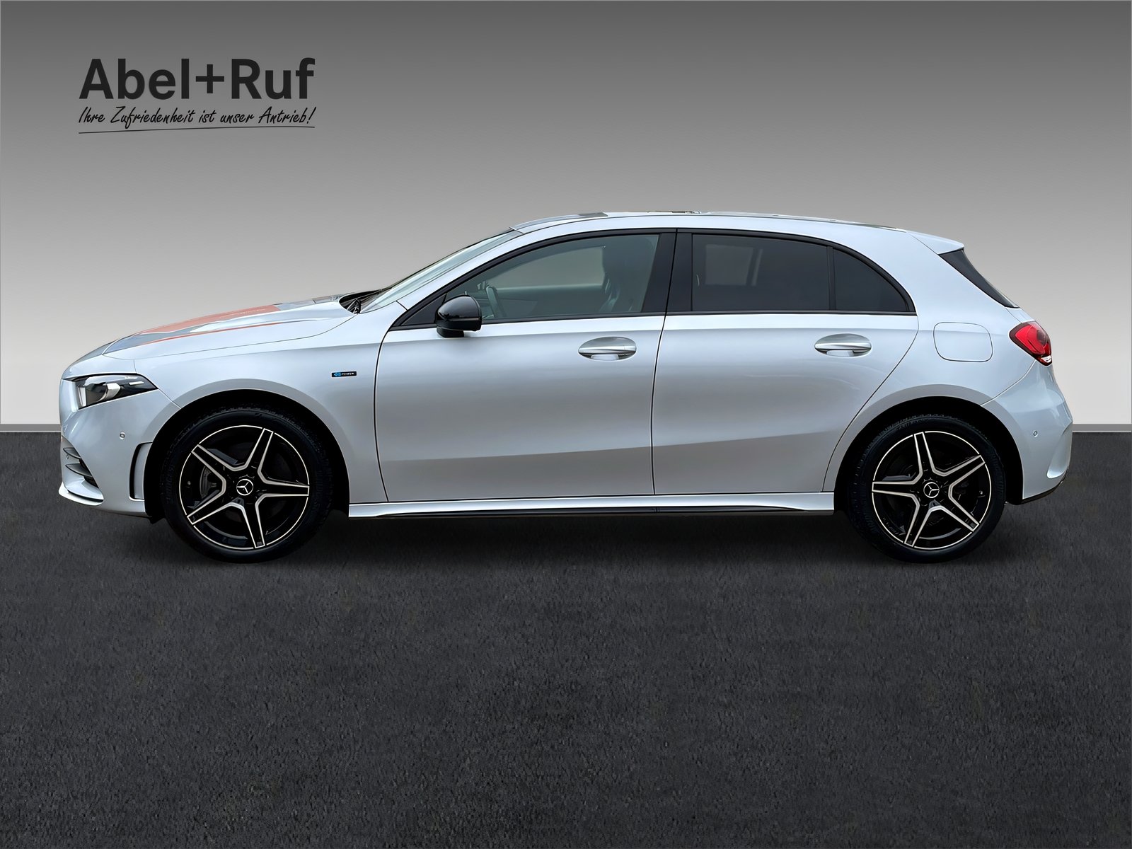 A 250 e AMG+LED+DISTR+NIGHT+Kamera+CarPlay+Ambi Bild 5