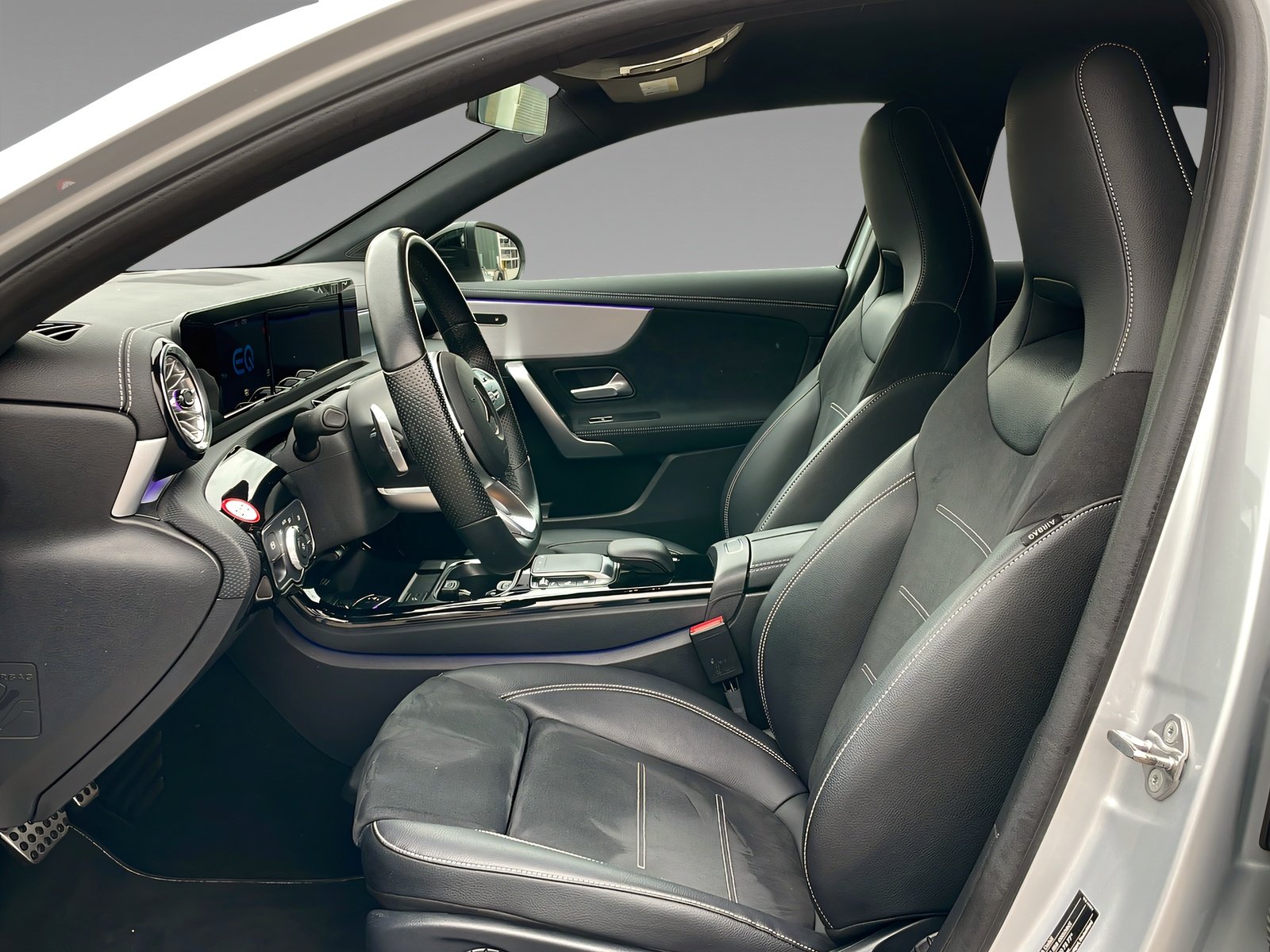A 250 e AMG+LED+DISTR+NIGHT+Kamera+CarPlay+Ambi Bild 9