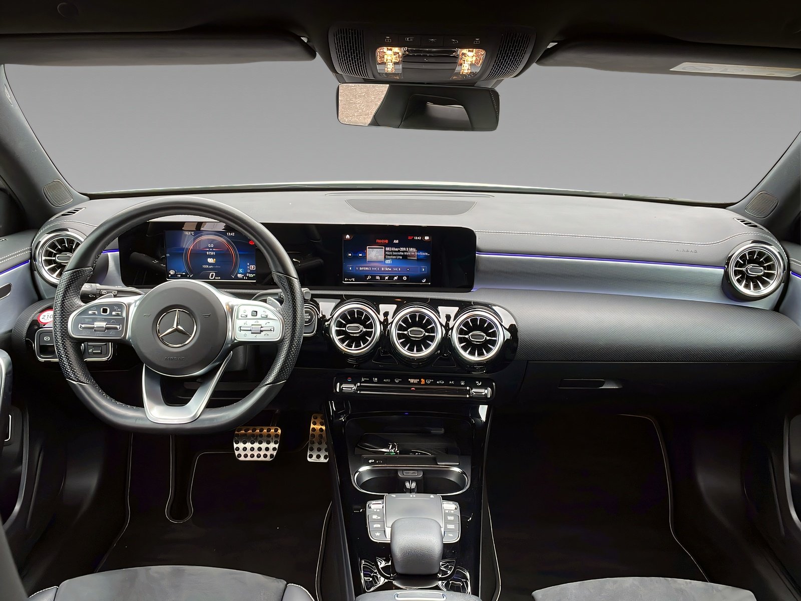 A 250 e AMG+LED+DISTR+NIGHT+Kamera+CarPlay+Ambi Bild 11
