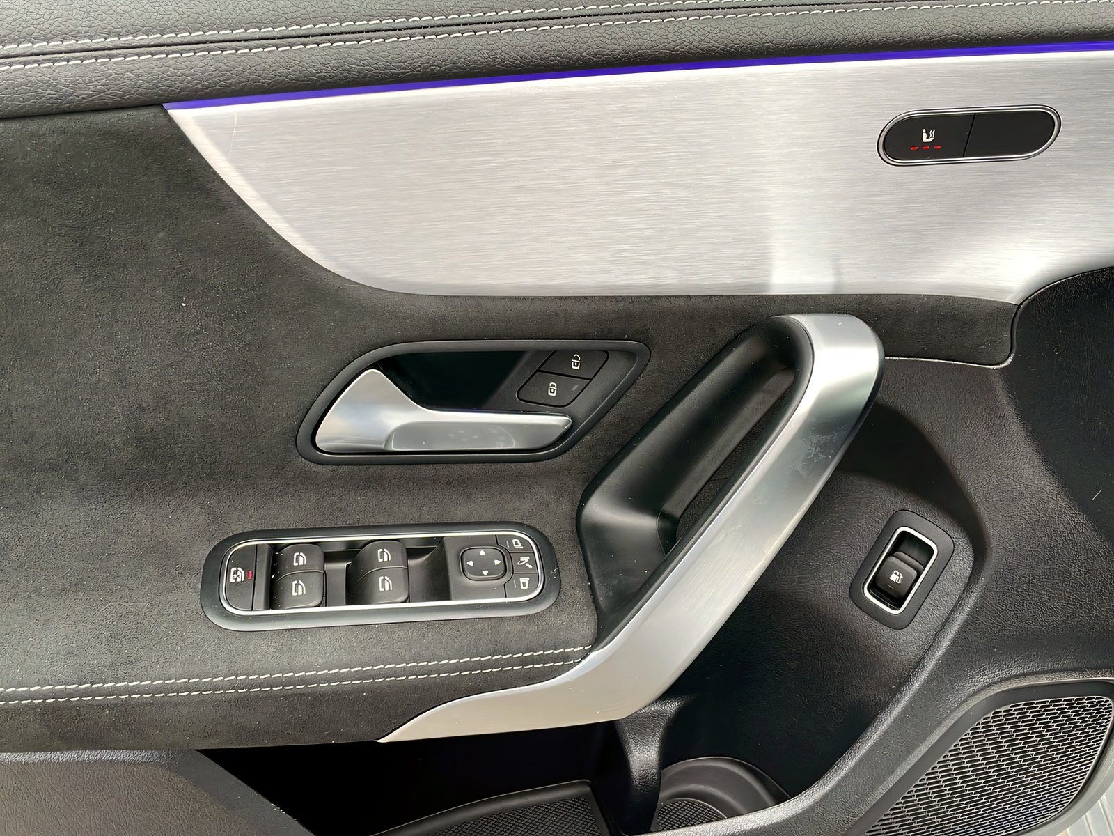 A 250 e AMG+LED+DISTR+NIGHT+Kamera+CarPlay+Ambi Bild 14