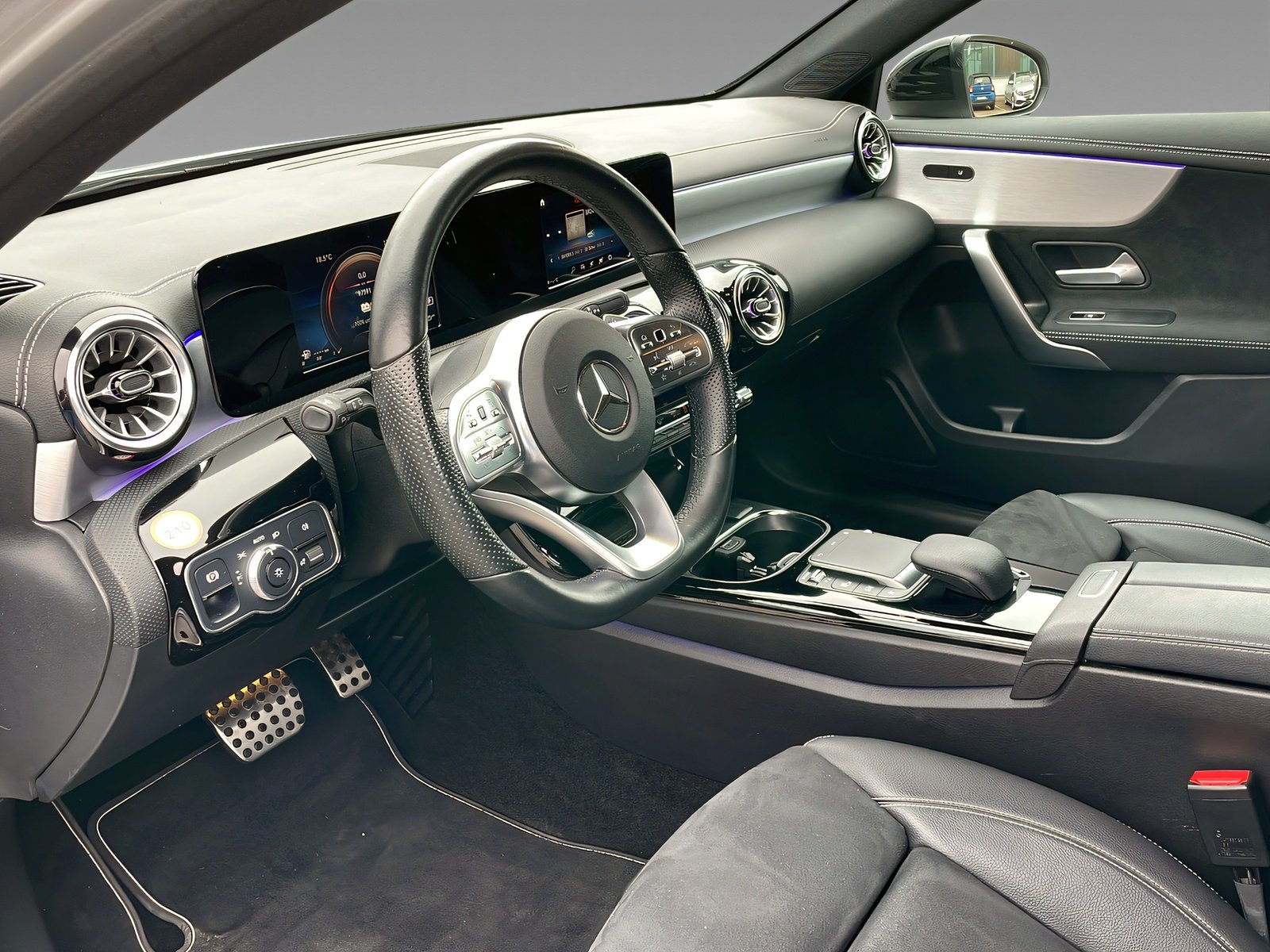 A 250 e AMG+LED+DISTR+NIGHT+Kamera+CarPlay+Ambi Bild 15