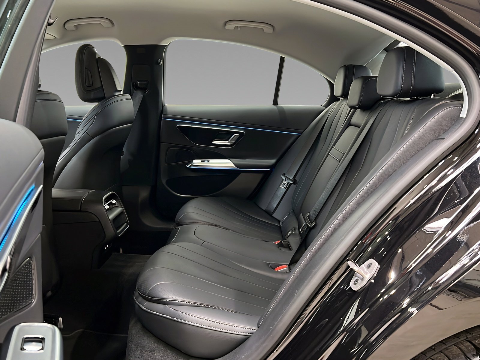 E 450 4M Limo AVANTGARDE+LED+DISTR+Memo+TotW+360 Bild 10