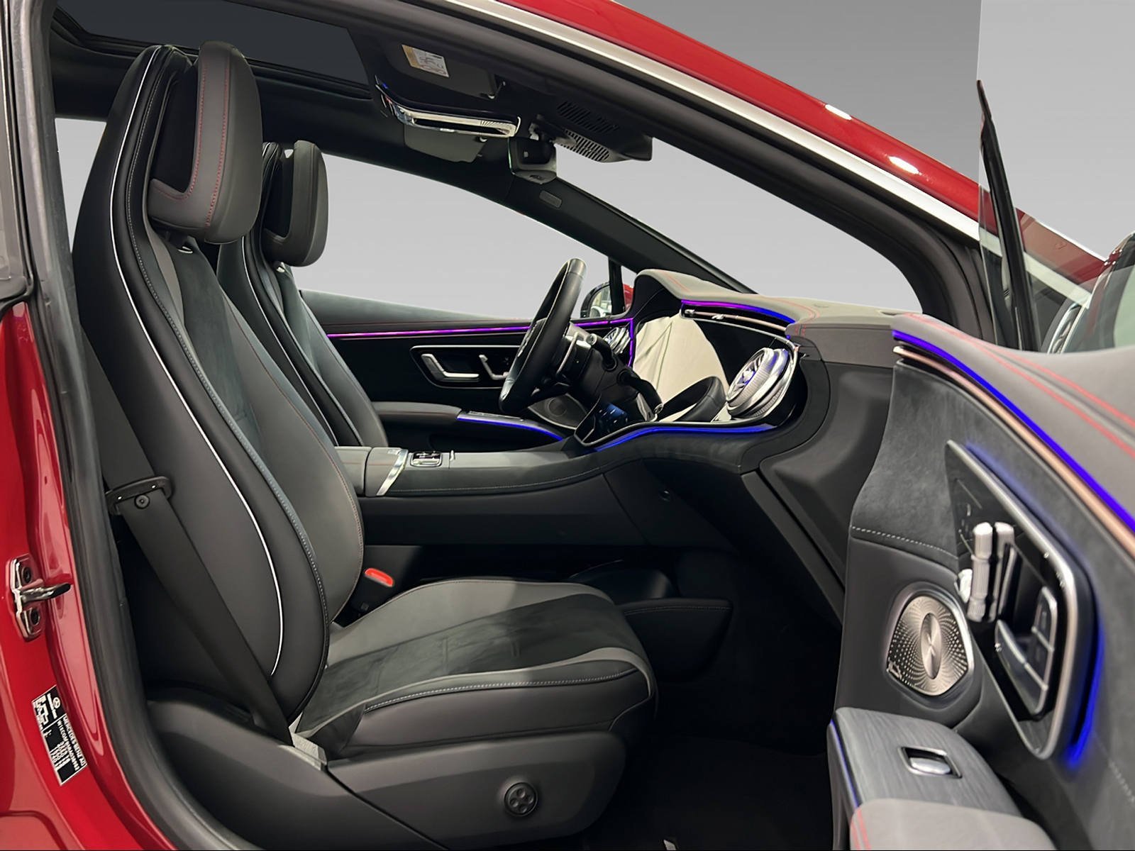 EQS 53 4M+ Guard+TV+Premium+Hyperscreen+Burm+LED Bild 12