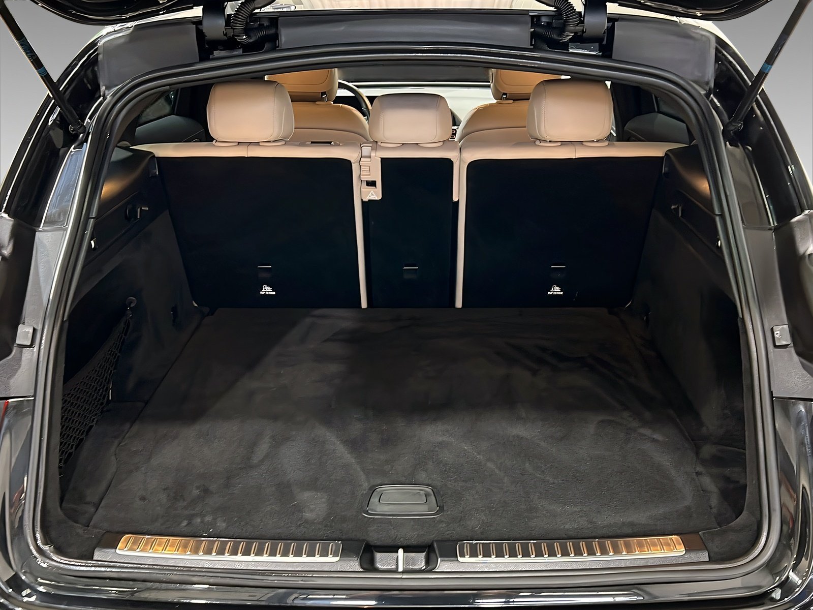 EQC 400 4M AMG+MULTI+DISTRO+Ambiente+DAB+AHK+360 Bild 8