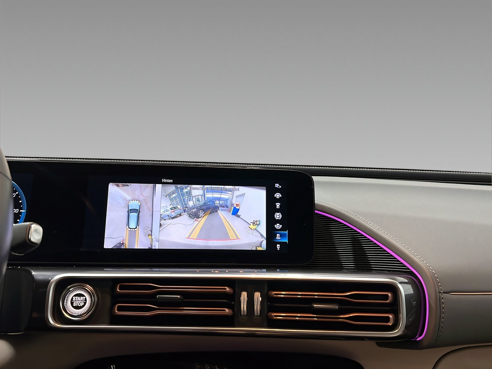 EQC 400 4M AMG+MULTI+DISTRO+Ambiente+DAB+AHK+360 Bild 15