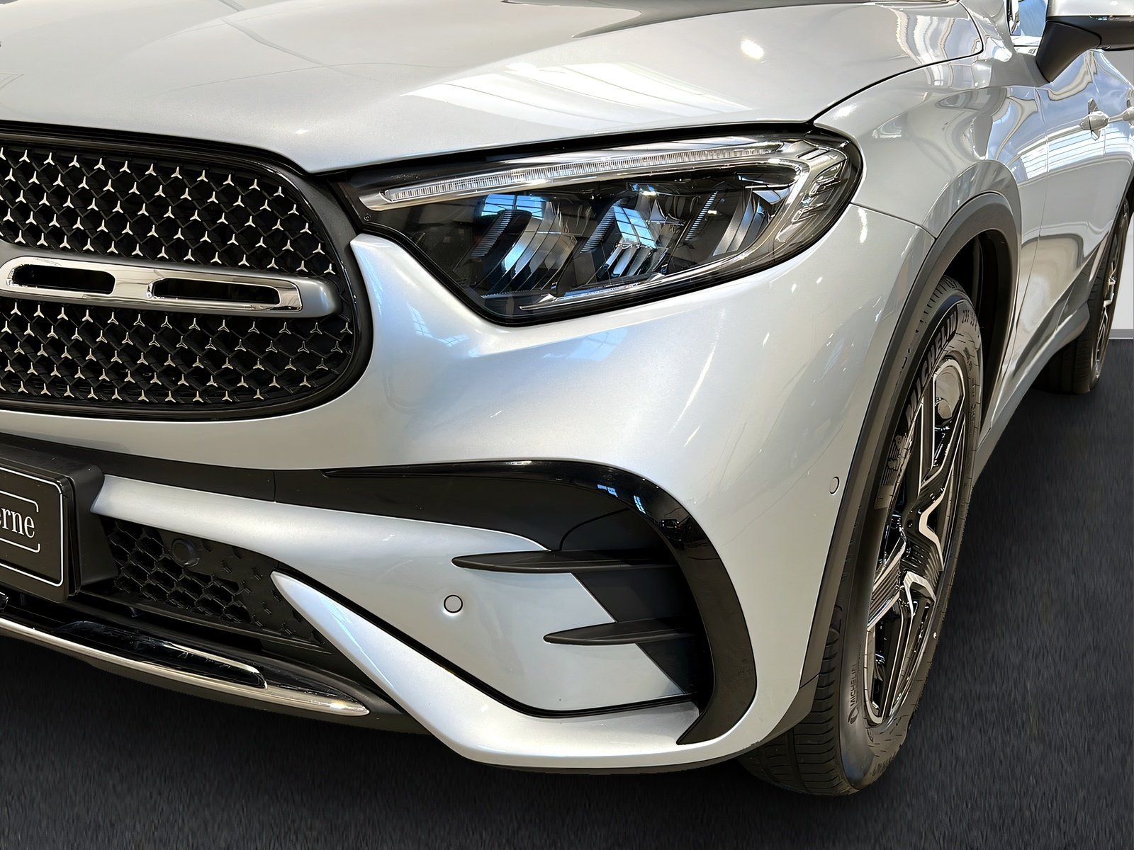 GLC 200 4M AMG+MBUX+Pano+Memo+Kamera+LrHz+AHK Bild 3