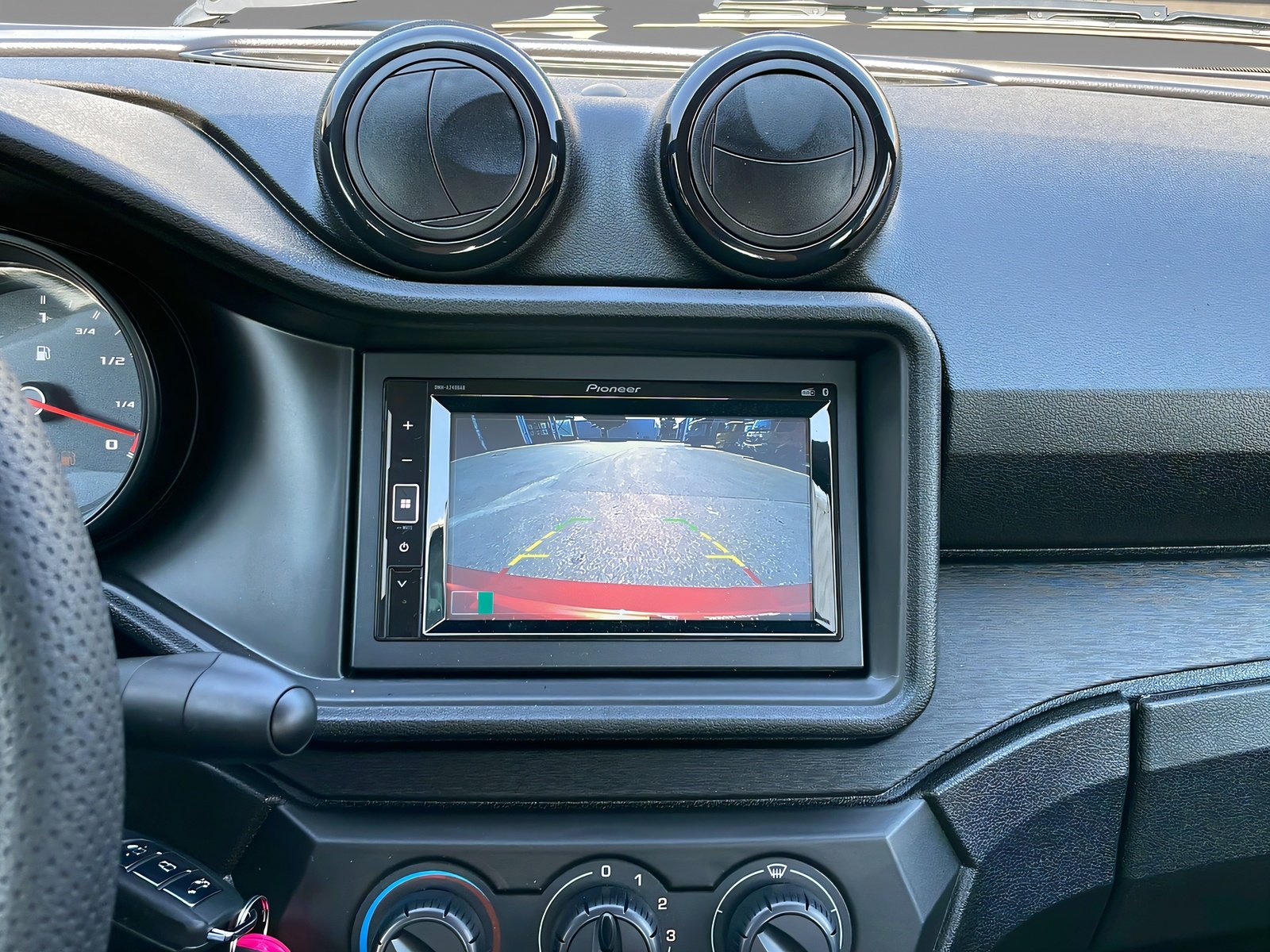 AIXAM Ambition City Pack Tablet 6.2