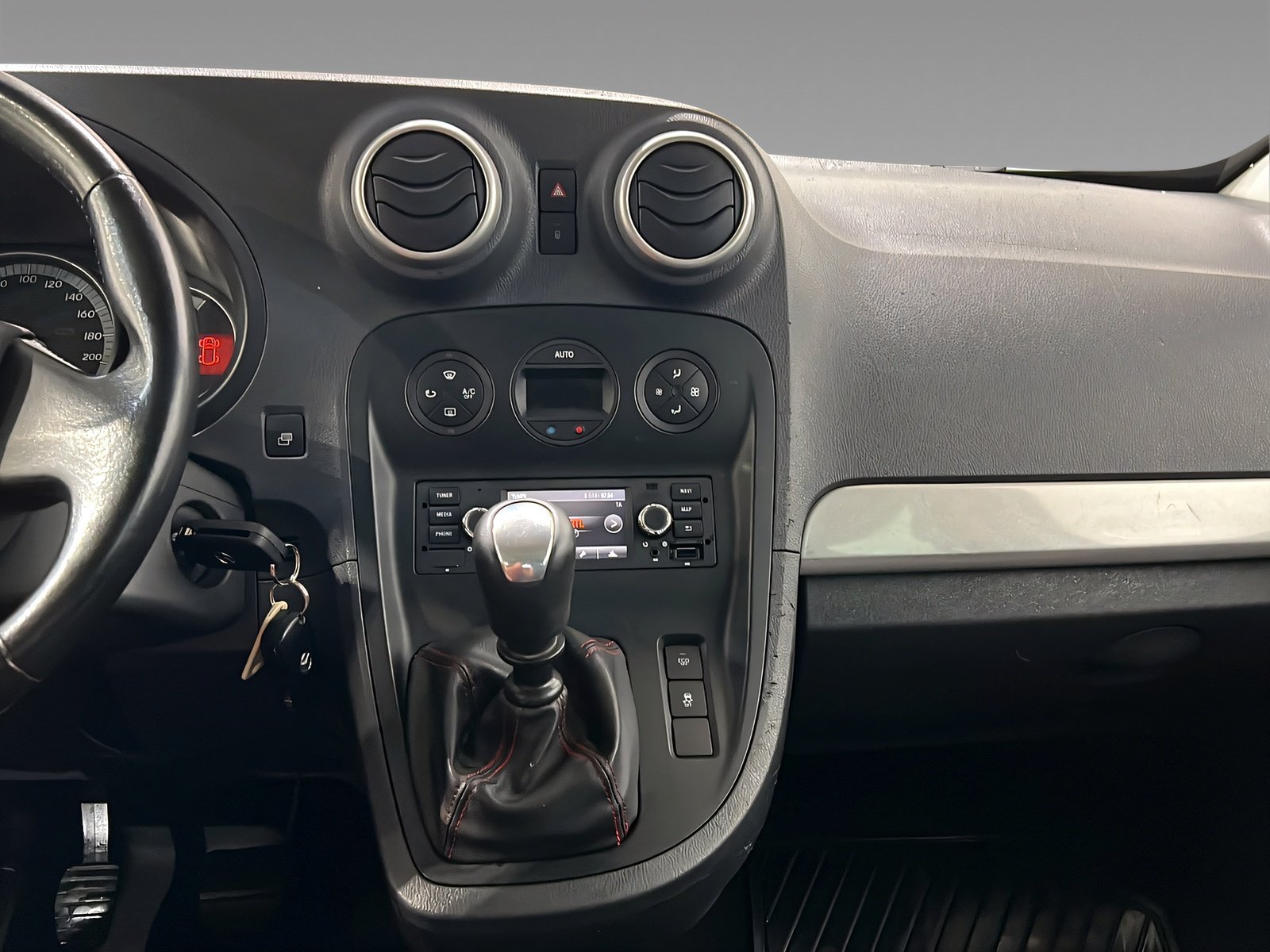 Citan 111 CDI Tourer Lang CHROM+Navi+Tempo+SHz Bild 15
