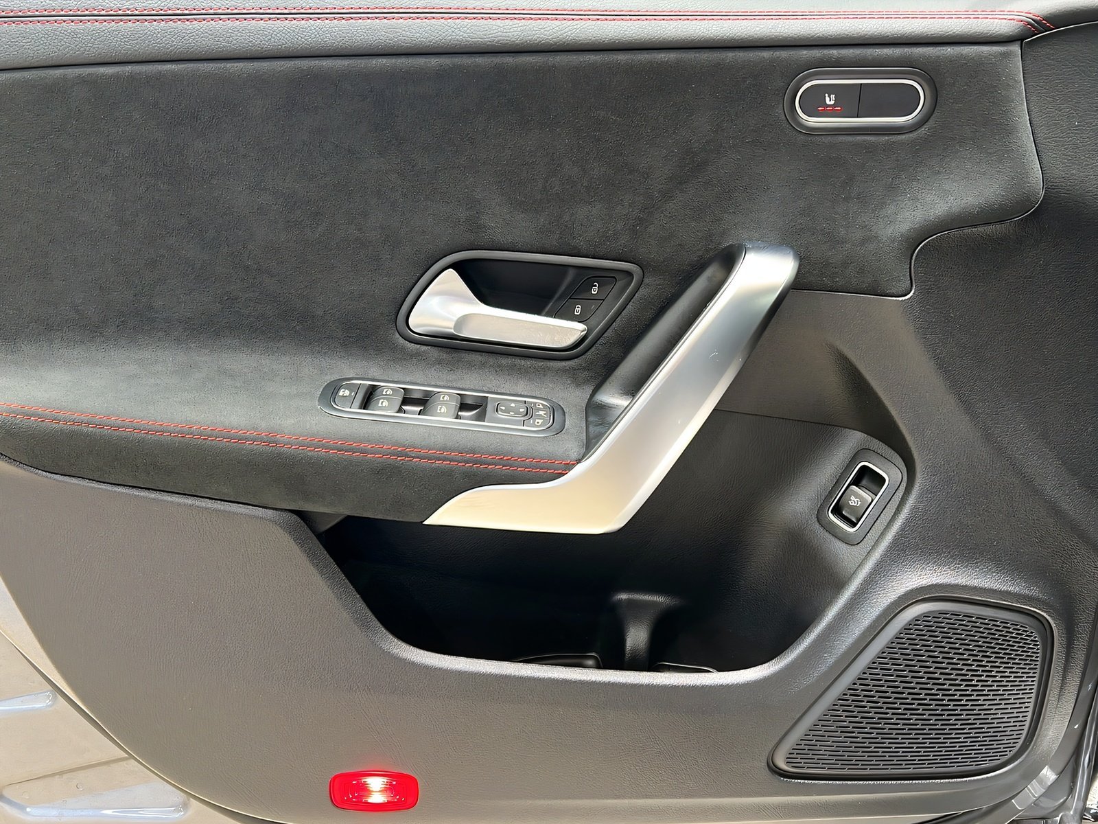 CLA 180 Coupé AMG Plus Kamera+Hands-Free+LRH+SHZ Bild 13