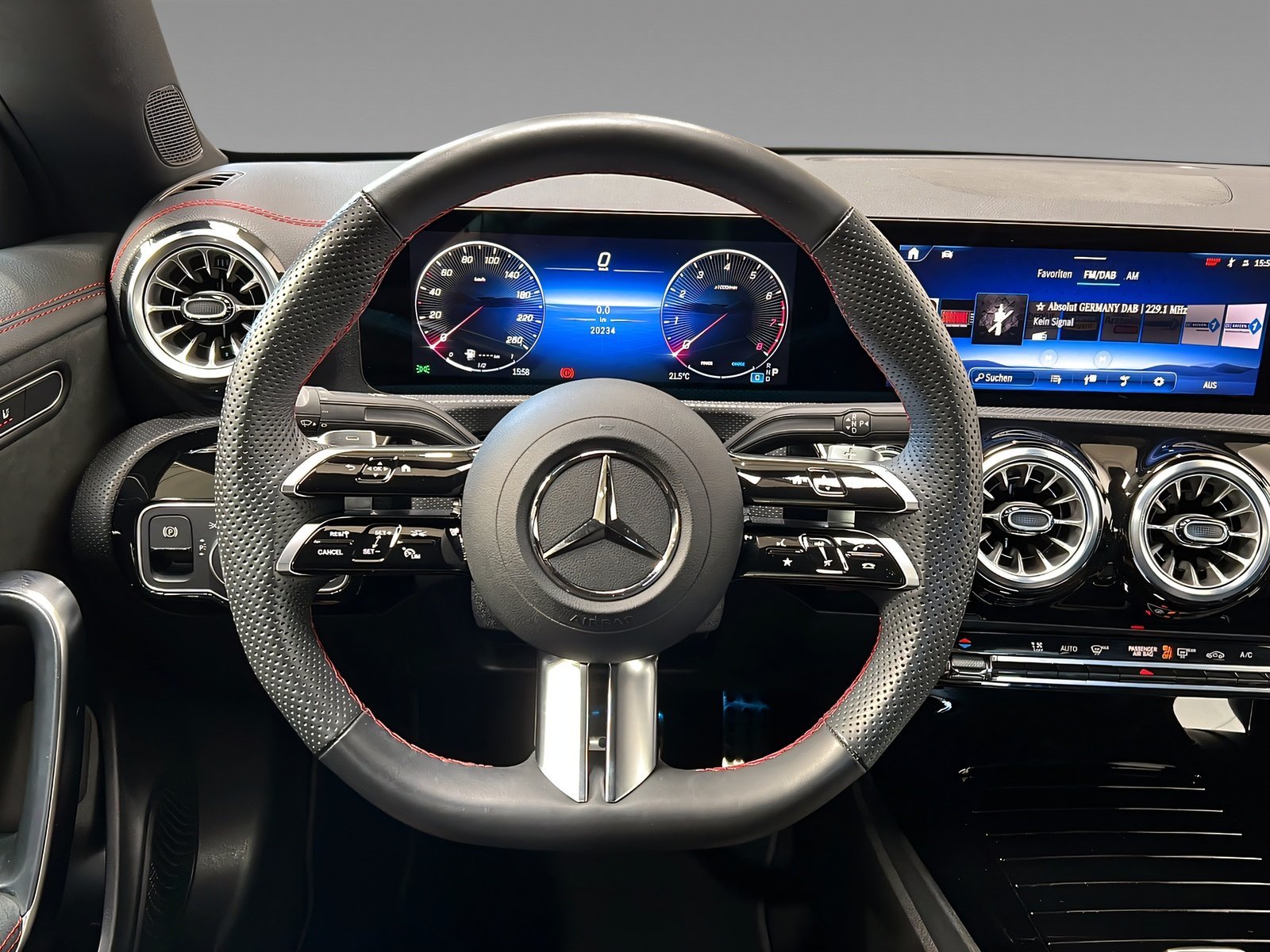 CLA 180 Coupé AMG Plus Kamera+Hands-Free+LRH+SHZ Bild 14