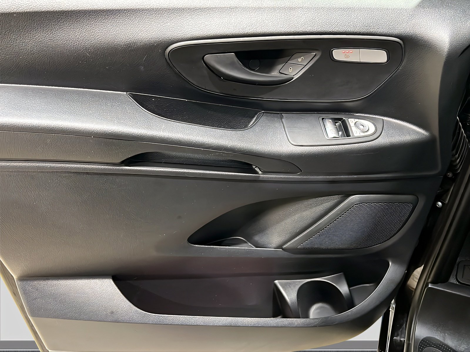 Vito 119 CDI 4x4 Kasten Lang LED+Kam+DAB+SHz+AHK Bild 14