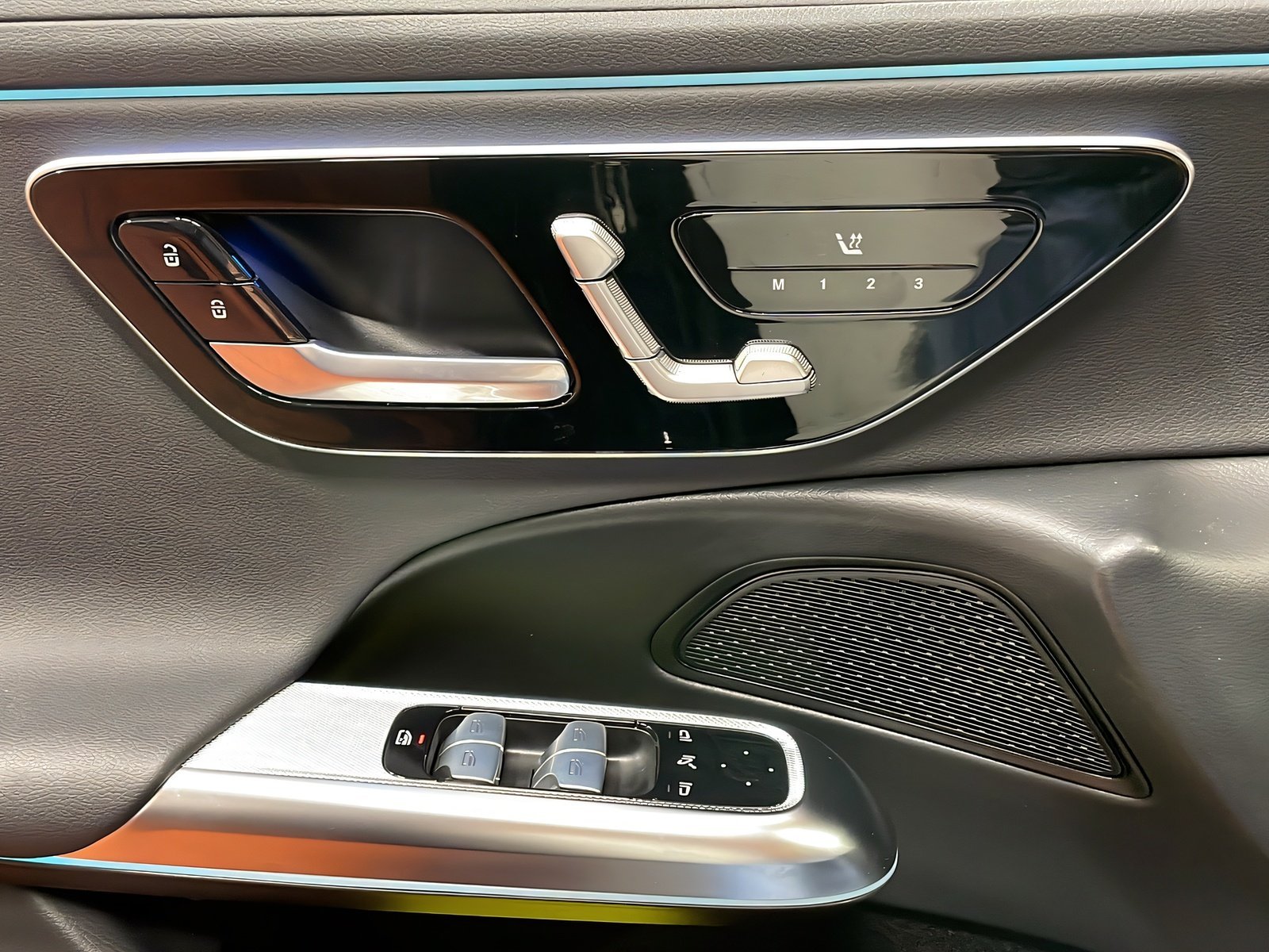 E 220 d T 4M AVANTGARDE+DIGITAL+DISTR+Memory+AHK Bild 14