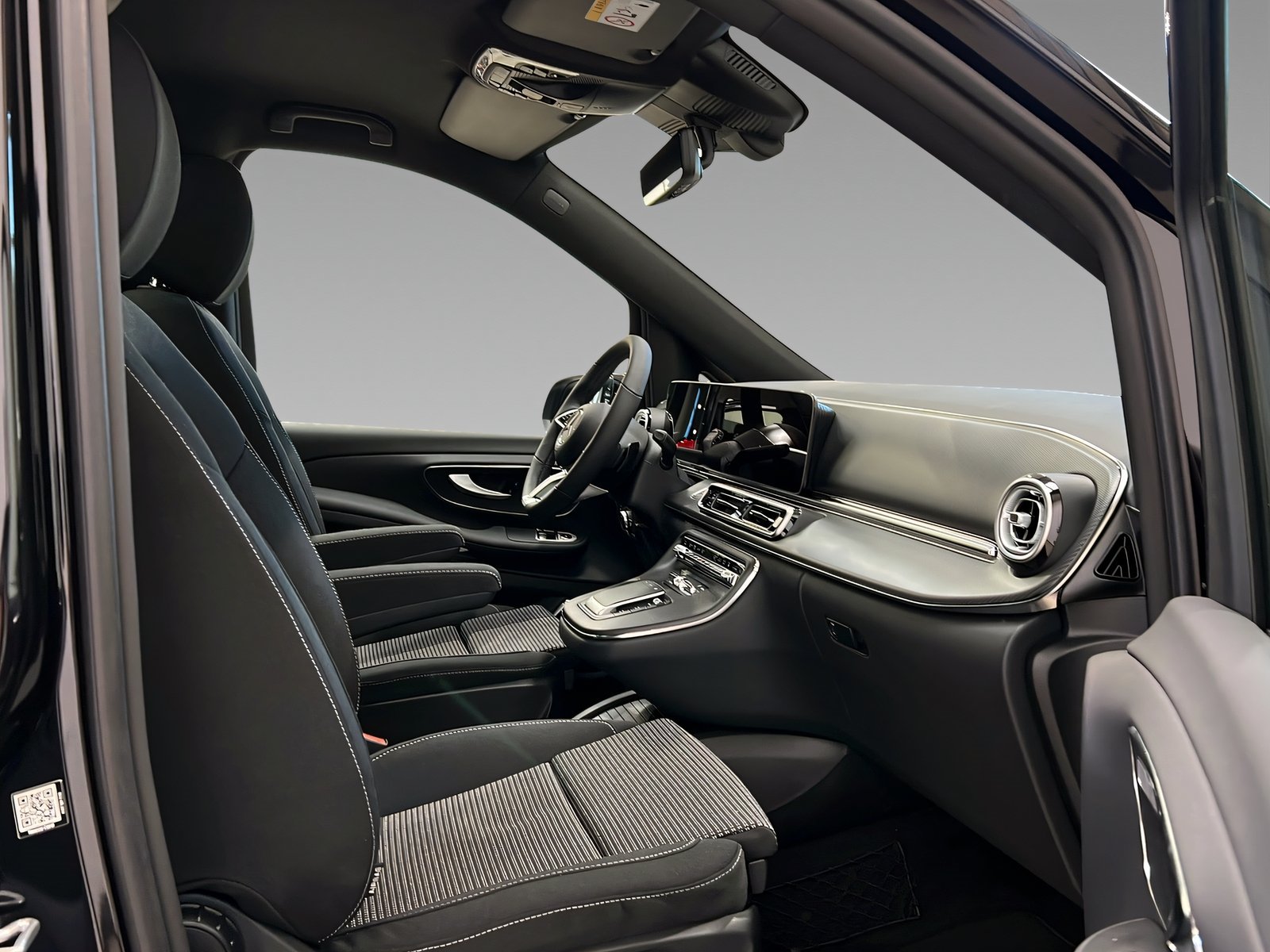 V 300 d 4M STYLE+AMG+DISTR+PANO+Burme+AHK+360 Bild 14