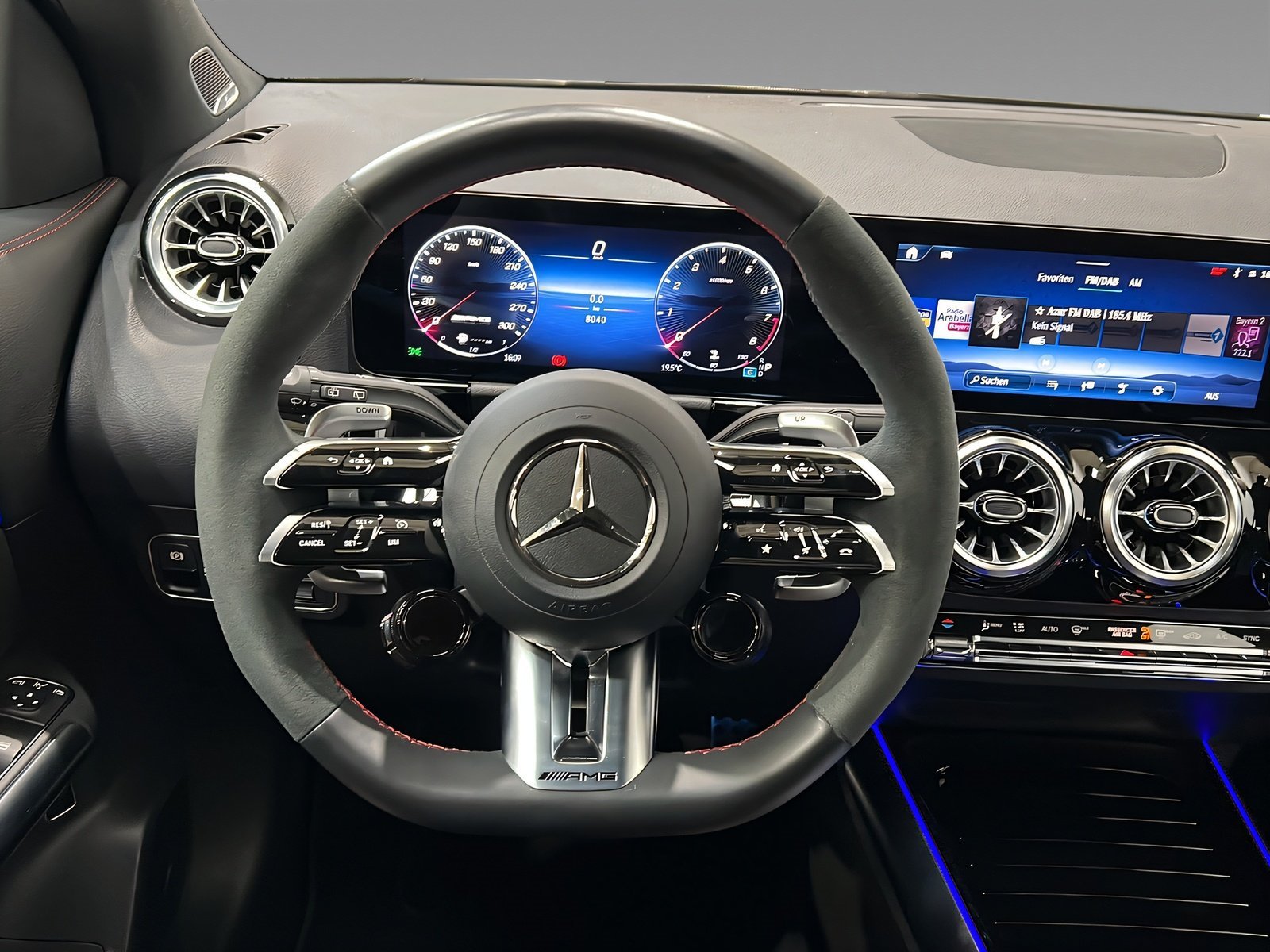 GLA 45 S AMG 4M+ LED+Kamera+Ambi+Burme+TotW+DAB Bild 14