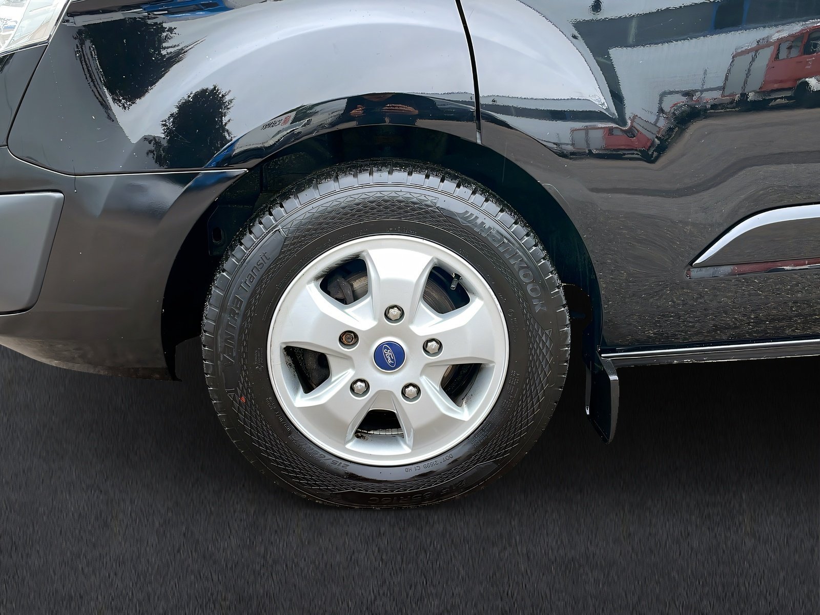 Tourneo Custom 2.0 TDCi 310 L2 Titanium Bild 4