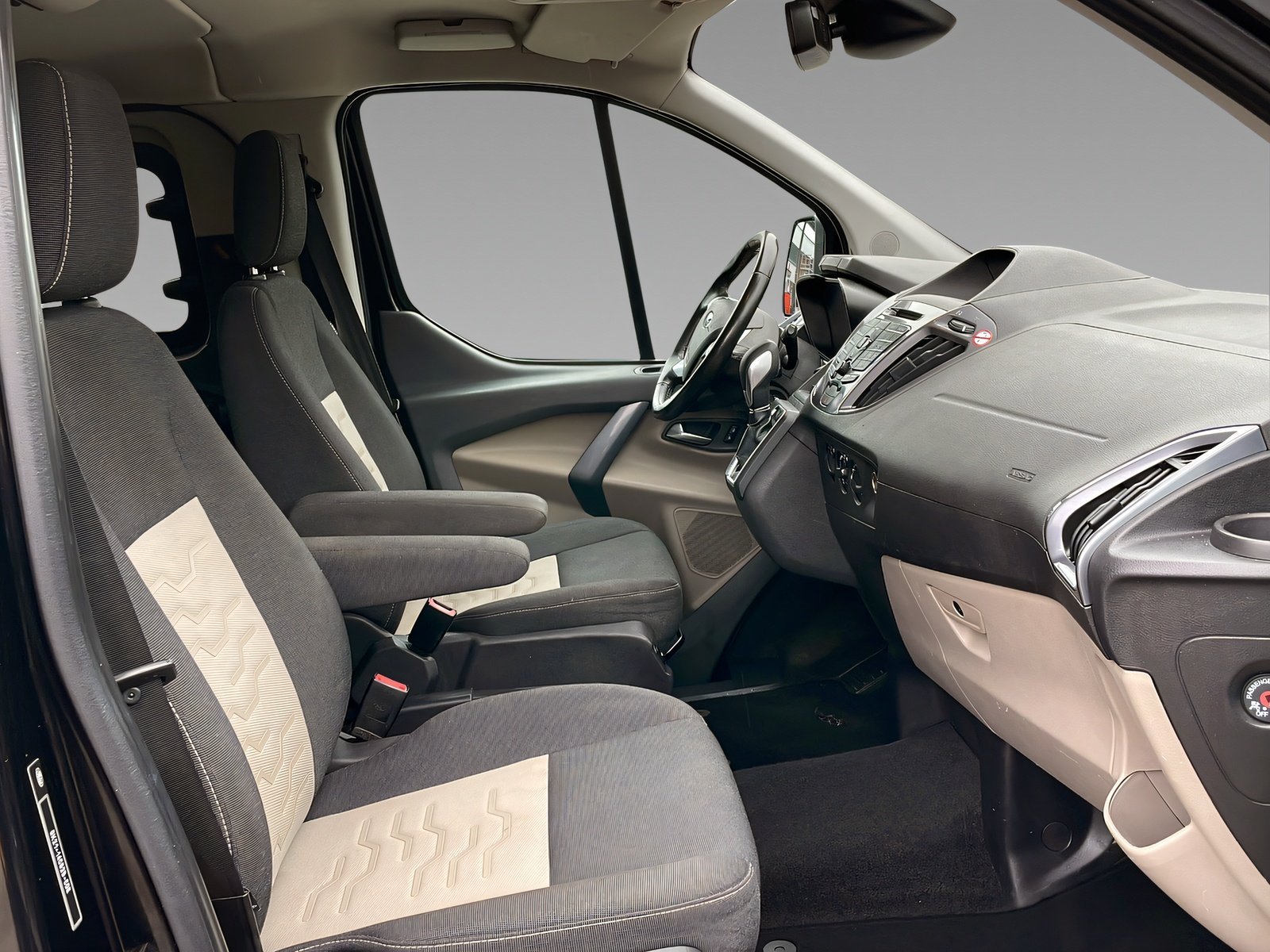 Tourneo Custom 2.0 TDCi 310 L2 Titanium Bild 12