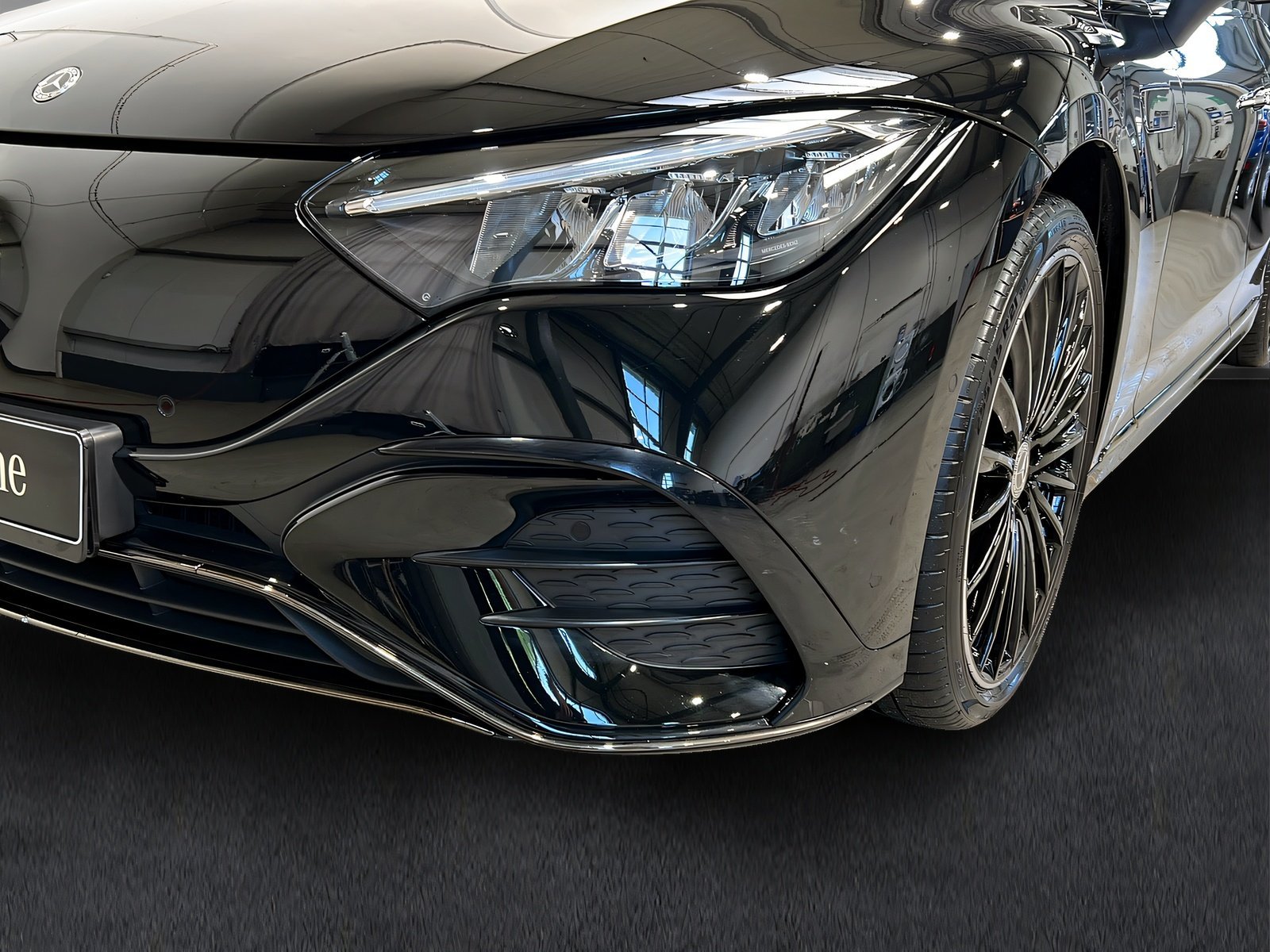 EQE 350 AMG Memory+AHK+Airmatic+Night+DAB+LED Bild 3