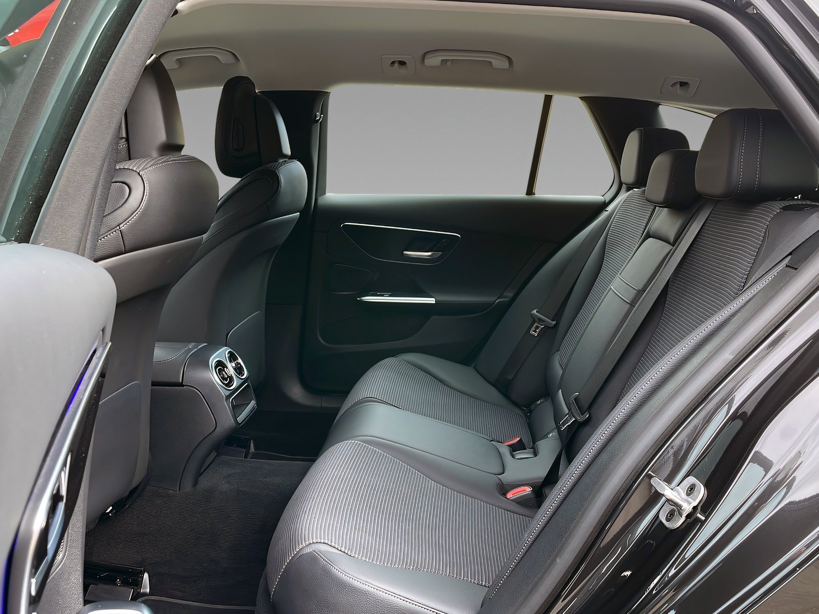 C 220 T d Avantgarde Digital Light+Kamera+LRH Bild 10