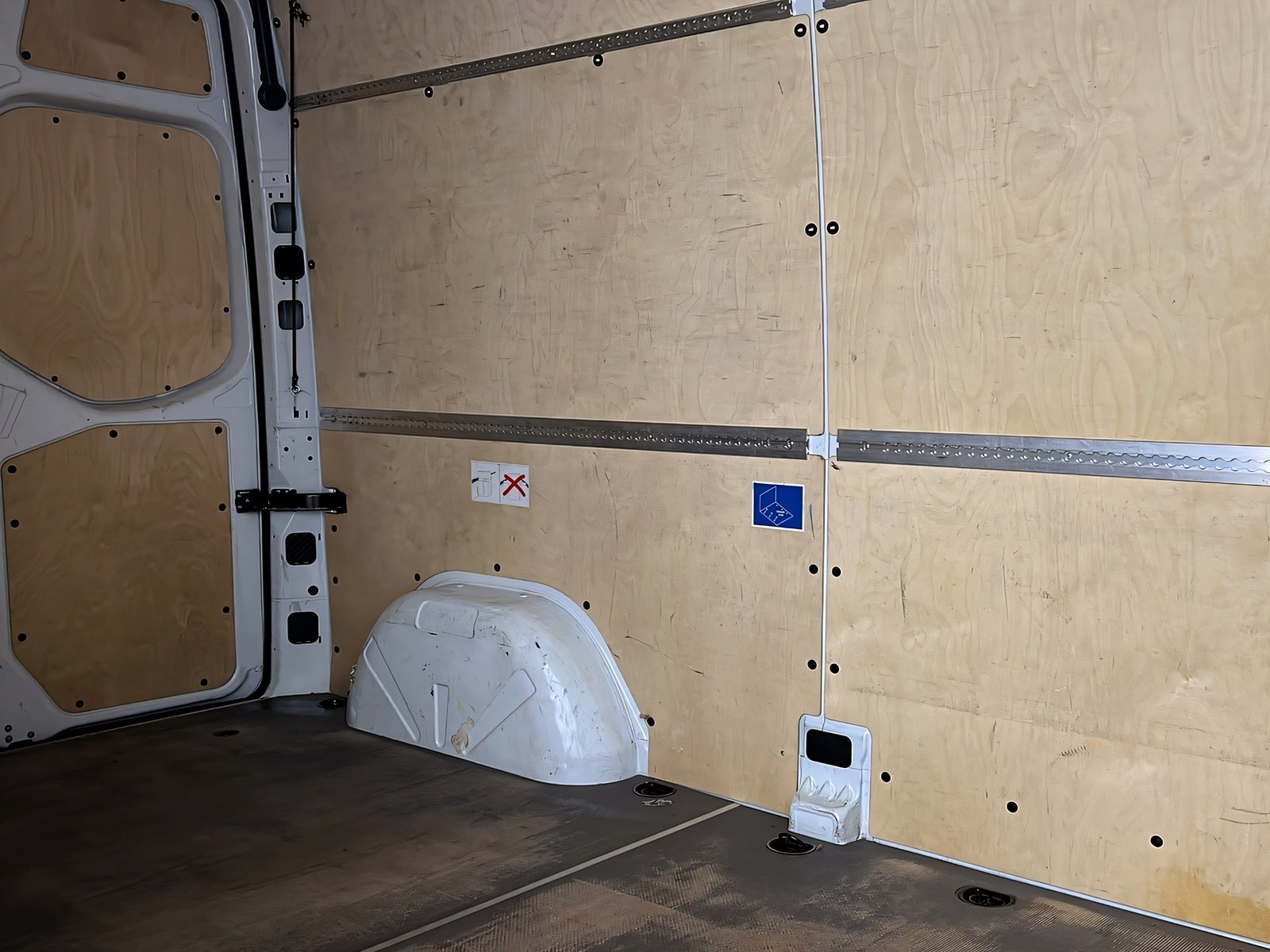 eSprinter 312 Kasten L2H2 Kamera+Klima+SHz+DAB Bild 13