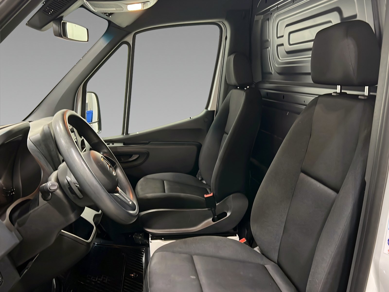 eSprinter 312 Kasten L2H2 Kamera+Klima+SHz+DAB Bild 10