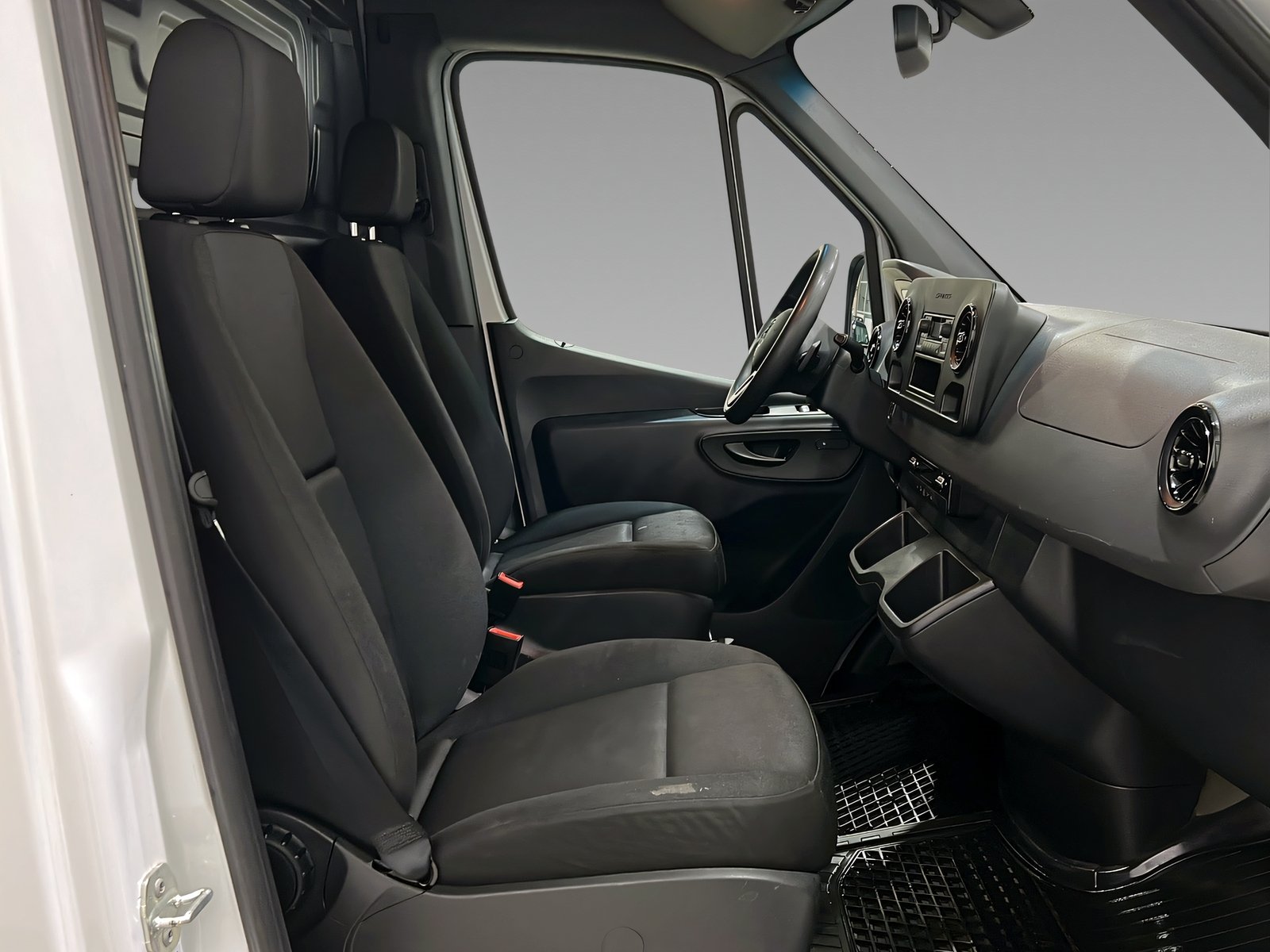 eSprinter 312 Kasten L2H2 Kamera+Klima+SHz+DAB Bild 12