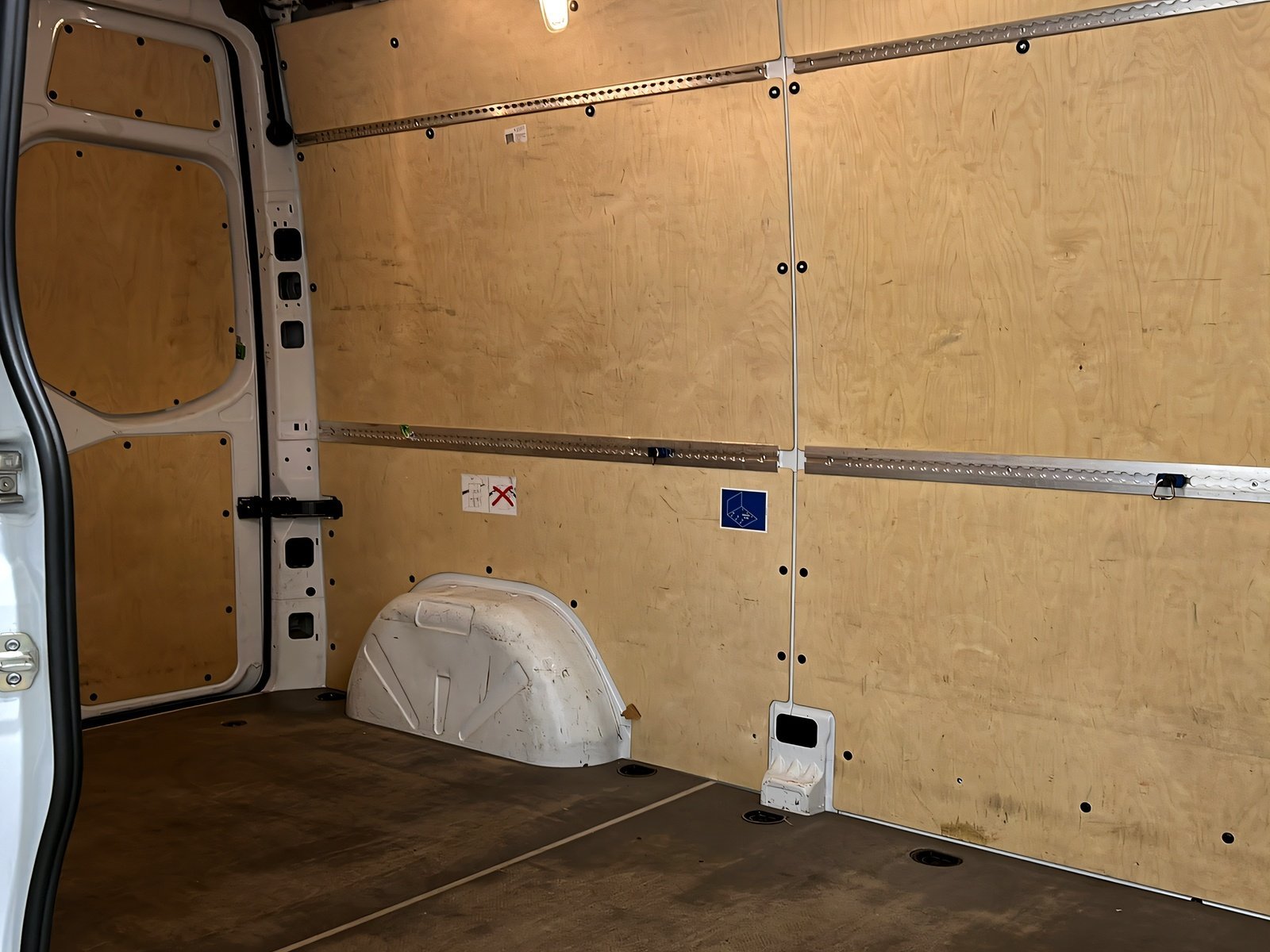 eSprinter 312 Kasten L2H2 Kamera+Klima+SHz+DAB Bild 13